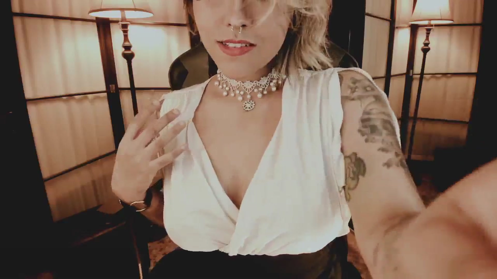 Gallery image thumbnail from AbraxxysRadio's myfreecams stream on, 12/31/2024, 21:40 image 5 of 20