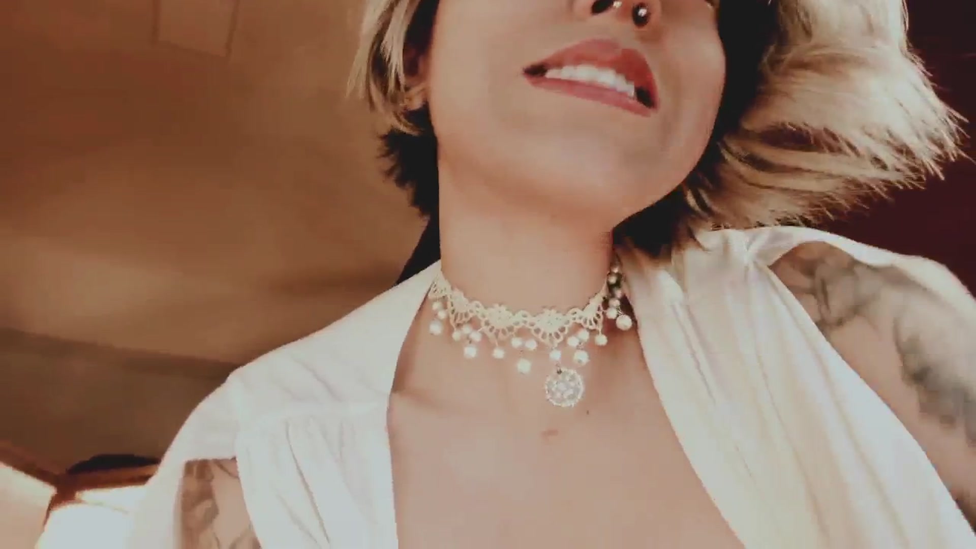 Gallery image thumbnail from AbraxxysRadio's myfreecams stream on, 12/31/2024, 23:01 image 16 of 20
