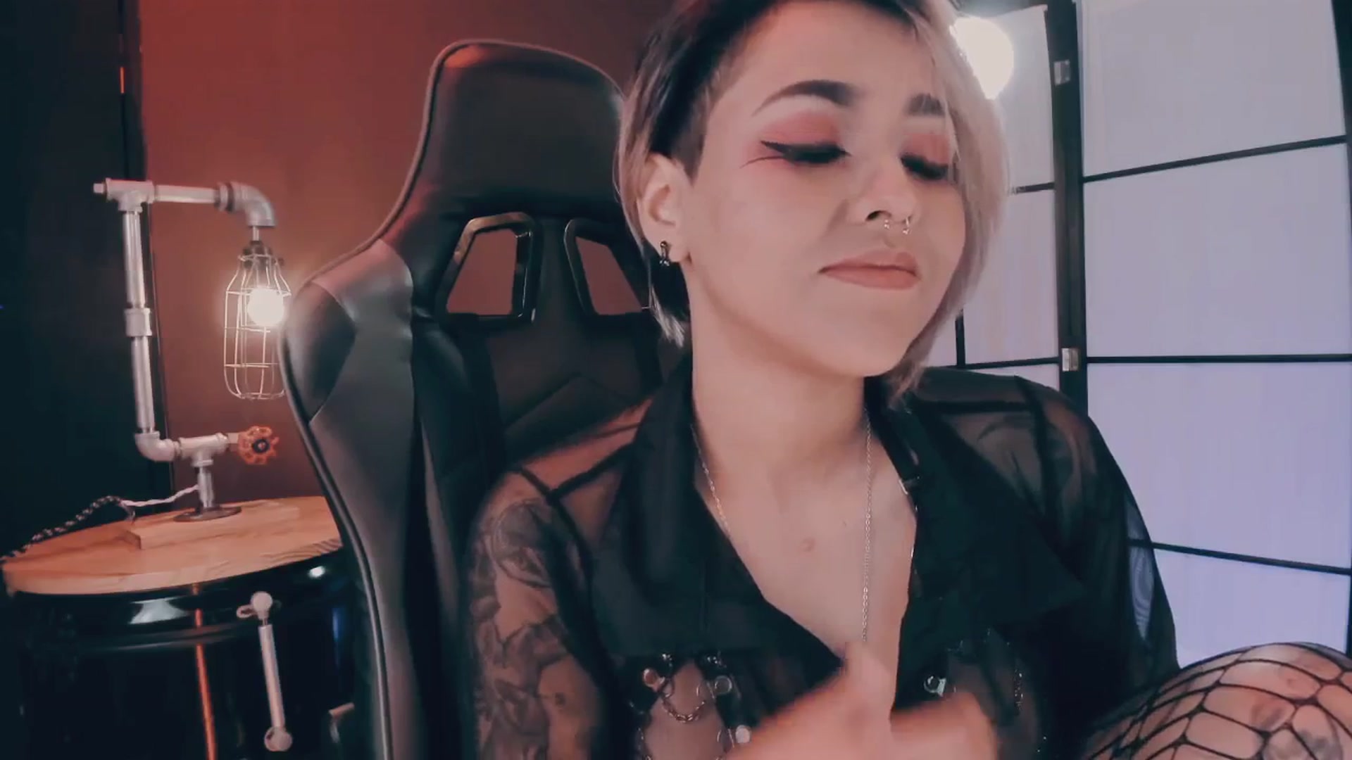 Gallery image thumbnail from AbraxxysRadio's myfreecams stream on, 01/14/2025, 23:55 image 19 of 20