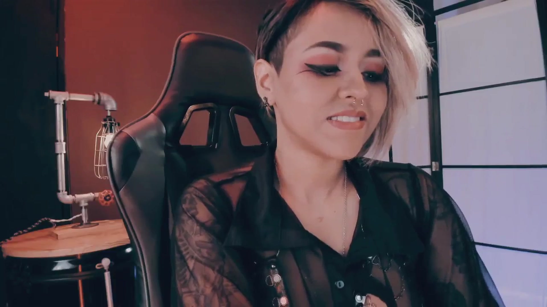 Gallery image thumbnail from AbraxxysRadio's myfreecams stream on, 01/14/2025, 23:55 image 2 of 20