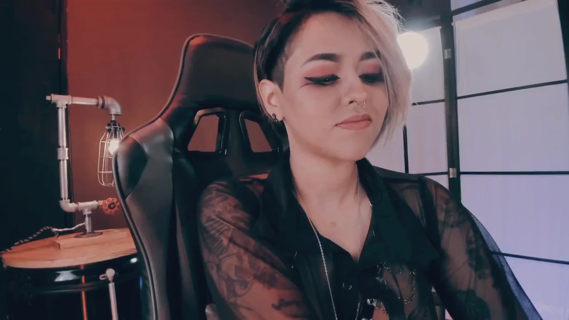 Gallery image thumbnail from AbraxxysRadio's myfreecams stream on, 01/14/2025, 23:55 image 4 of 20