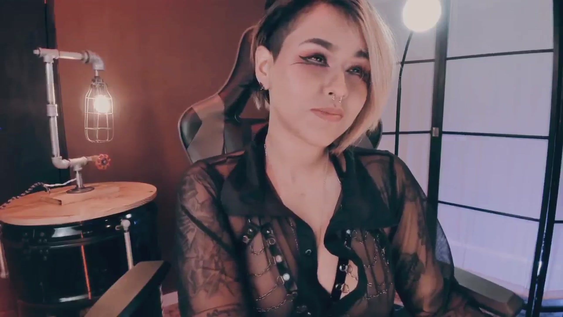 Gallery image thumbnail from AbraxxysRadio's myfreecams stream on, 01/15/2025, 02:01 image 6 of 20