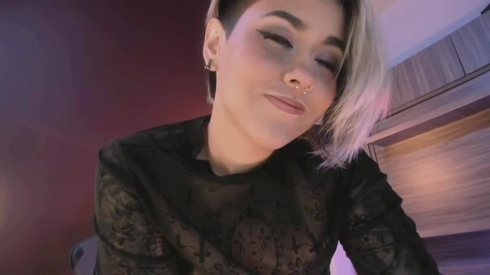Gallery image thumbnail from AbraxxysRadio's myfreecams stream on, 01/22/2025, 24:31 image 17 of 20