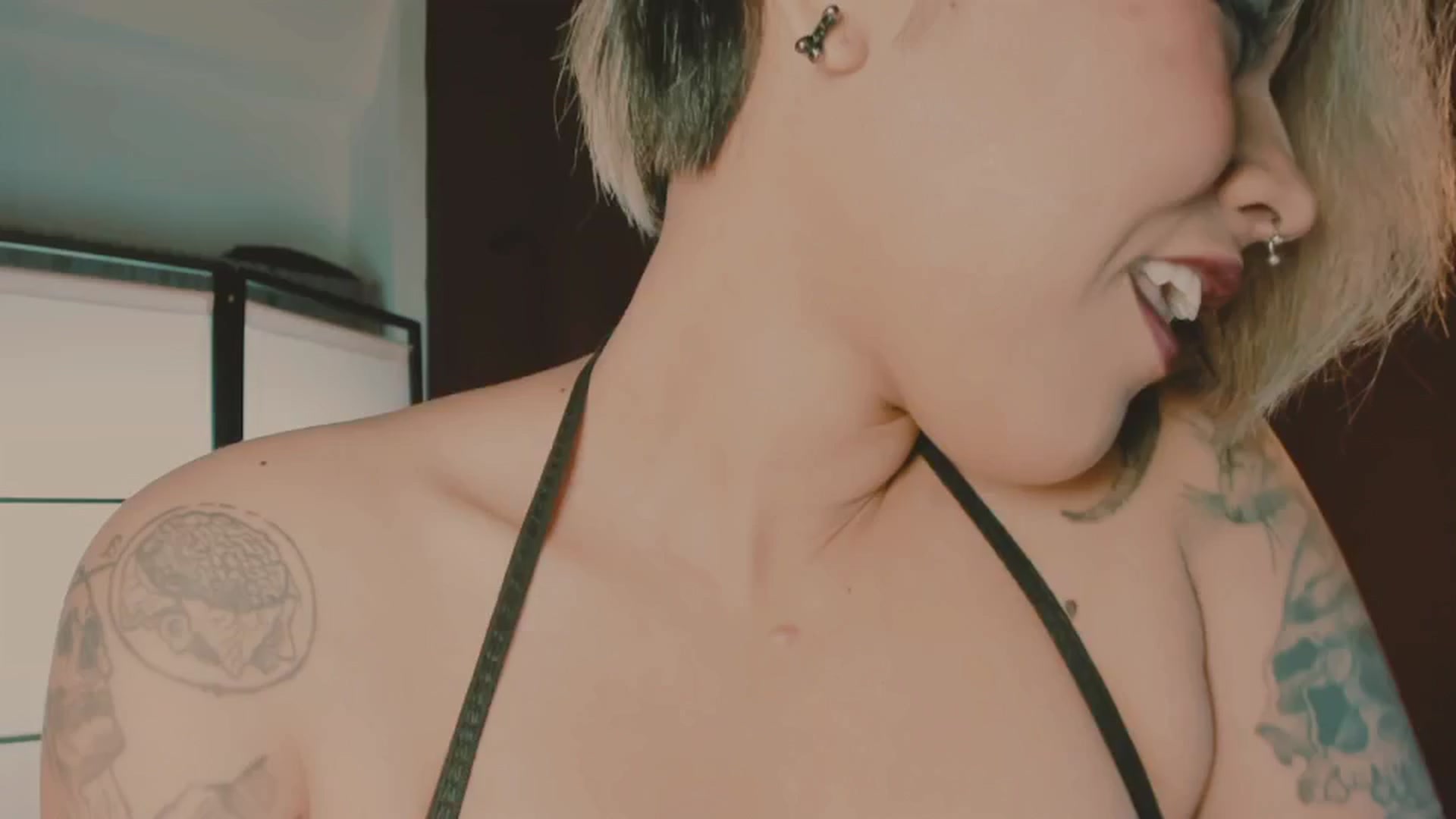 Gallery image thumbnail from AbraxxysRadio's myfreecams stream on, 01/23/2025, 24:02 image 7 of 20
