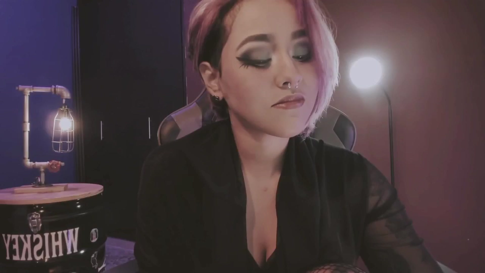 Gallery image thumbnail from AbraxxysRadio's myfreecams stream on, 02/17/2025, 23:03 image 1 of 20