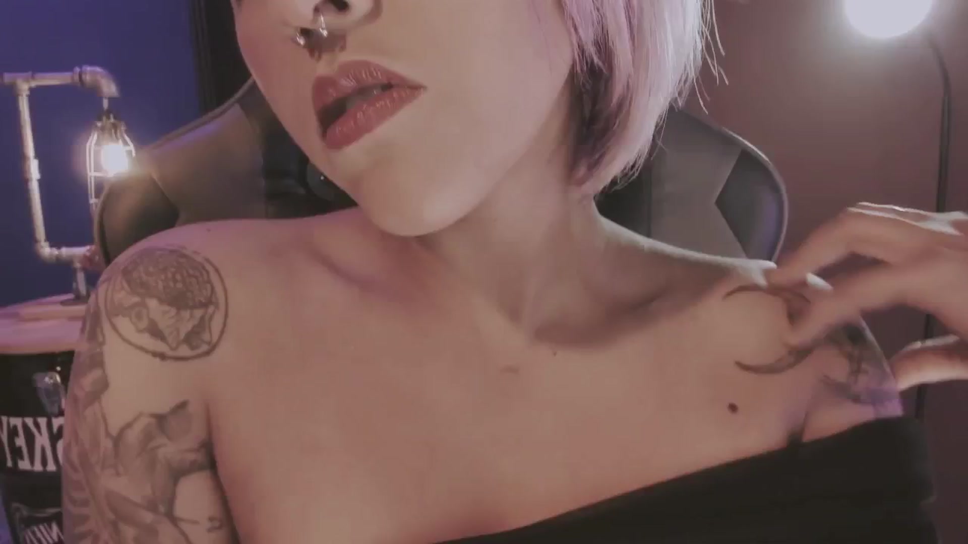 Gallery image thumbnail from AbraxxysRadio's myfreecams stream on, 02/17/2025, 23:03 image 15 of 20