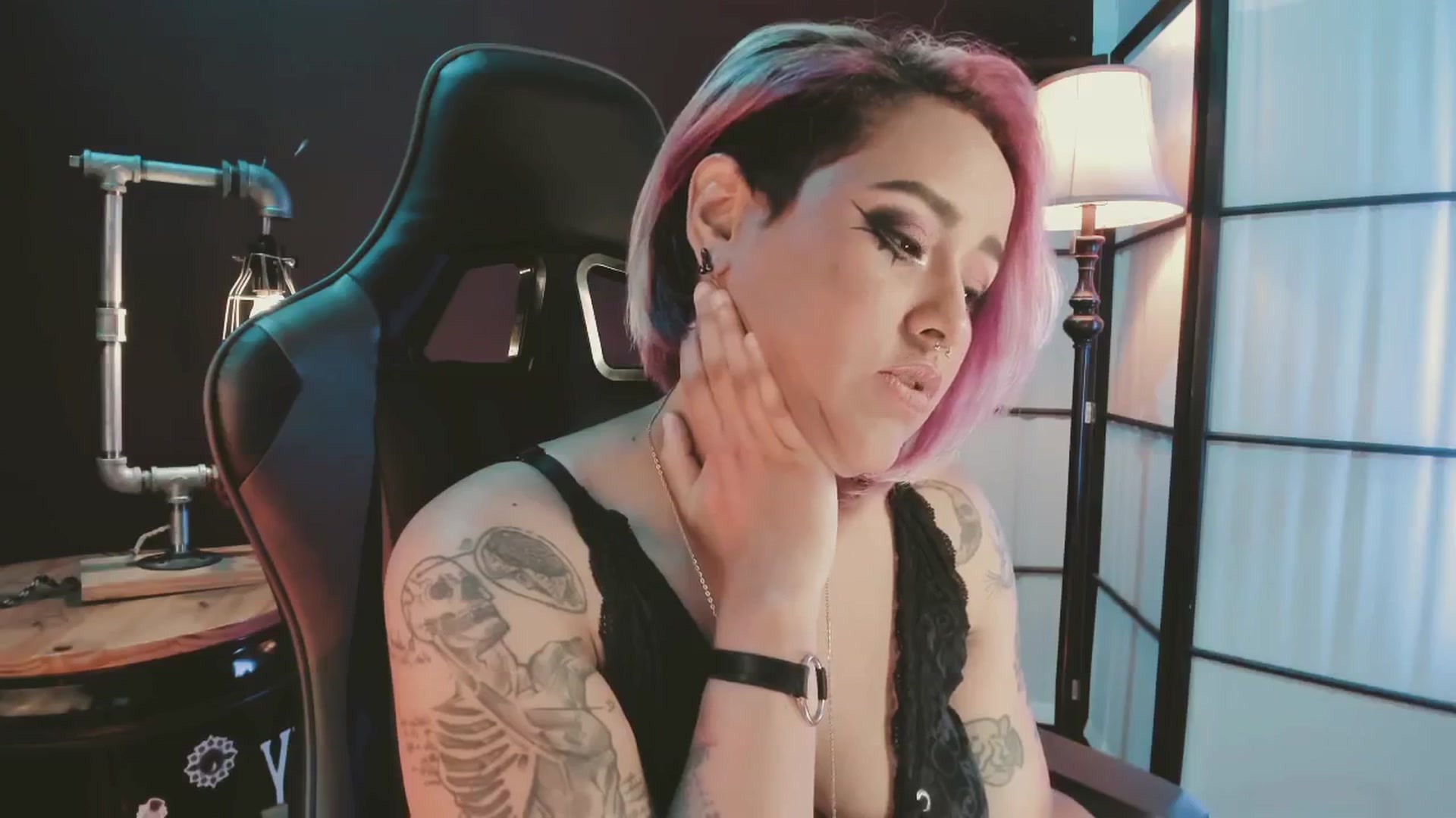 Gallery image thumbnail from AbraxxysRadio's myfreecams stream on, 02/20/2025, 23:16 image 3 of 20