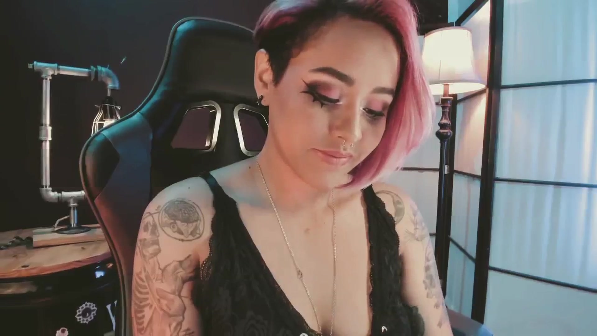 Gallery image thumbnail from AbraxxysRadio's myfreecams stream on, 02/20/2025, 23:16 image 9 of 20