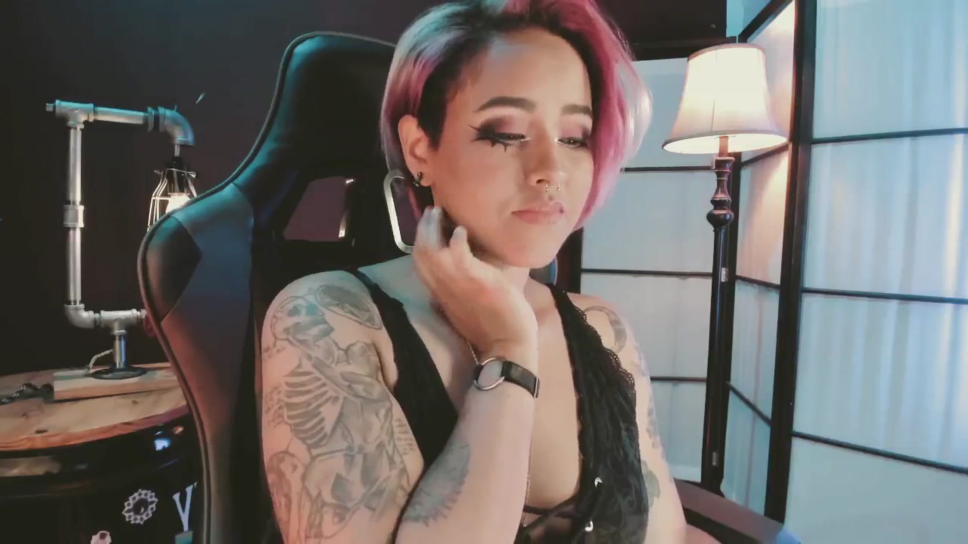 Gallery image thumbnail from AbraxxysRadio's myfreecams stream on, 02/20/2025, 23:16 image 7 of 20