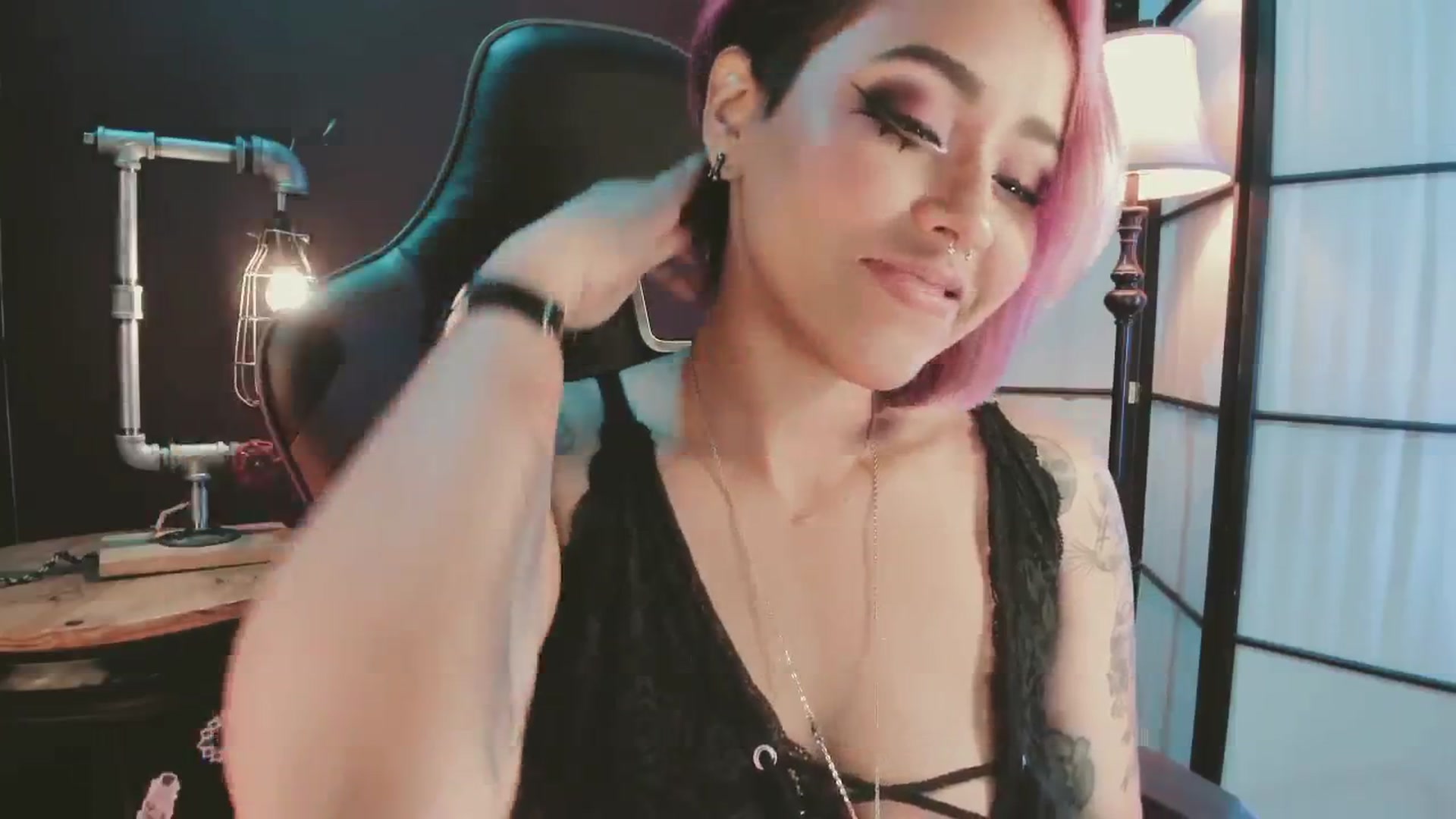 Gallery image thumbnail from AbraxxysRadio's myfreecams stream on, 02/21/2025, 24:01 image 5 of 20
