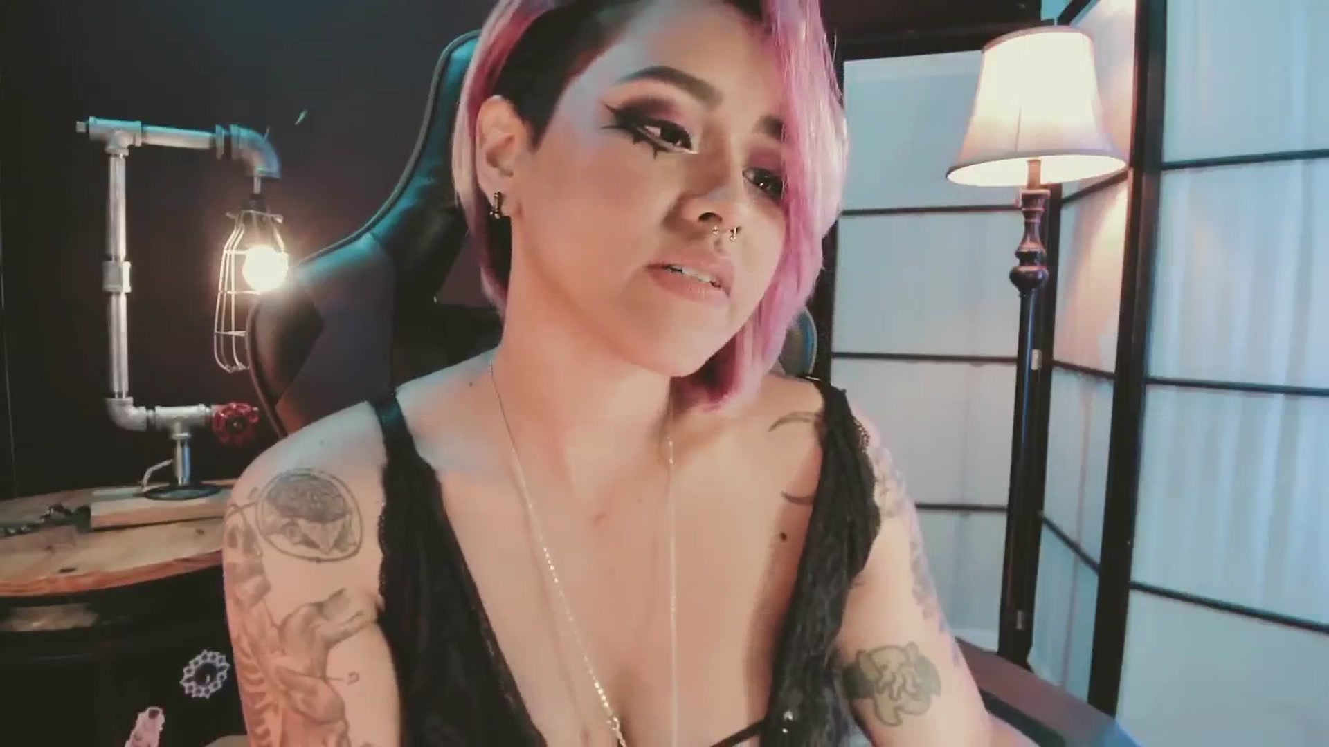 Gallery image thumbnail from AbraxxysRadio's myfreecams stream on, 02/21/2025, 24:01 image 8 of 20