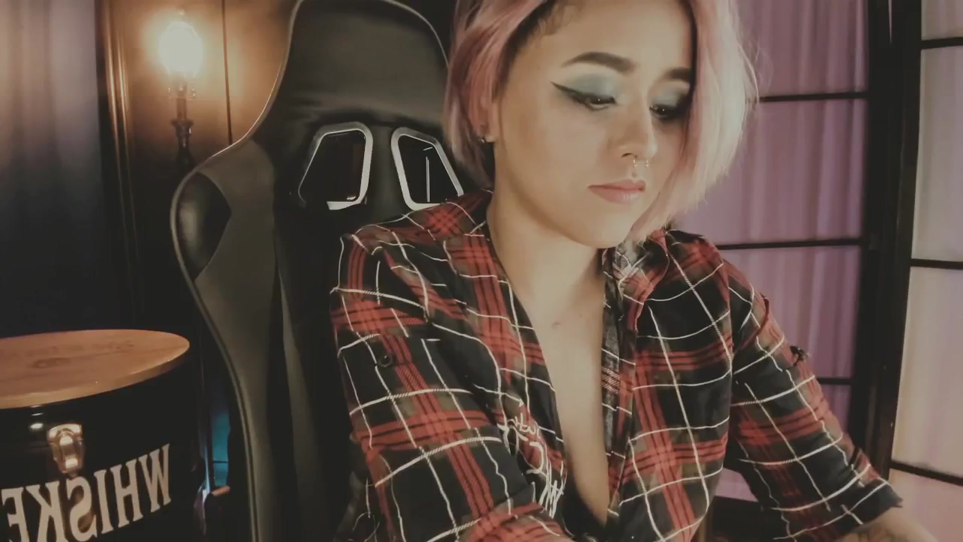 Gallery image thumbnail from AbraxxysRadio's myfreecams stream on, 03/04/2025, 24:07 image 1 of 20