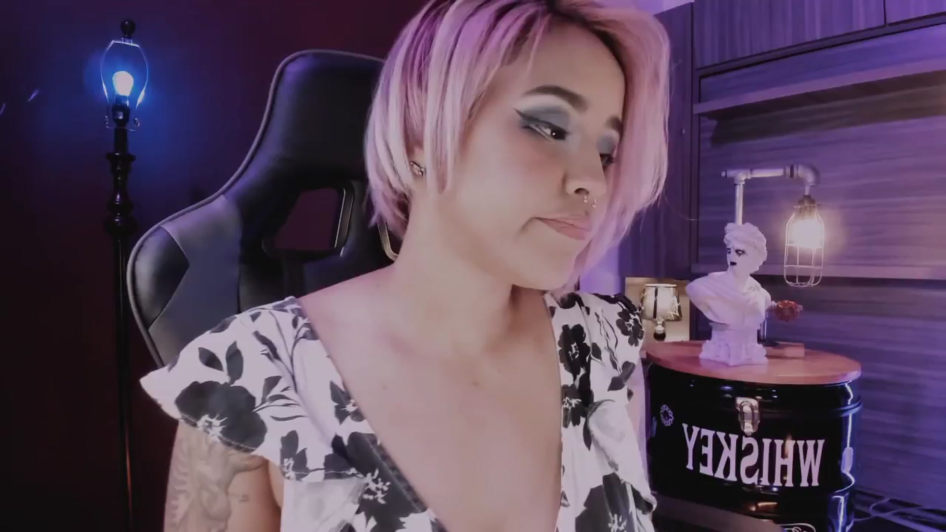 Gallery image thumbnail from AbraxxysRadio's myfreecams stream on, 03/05/2025, 22:54 image 18 of 20