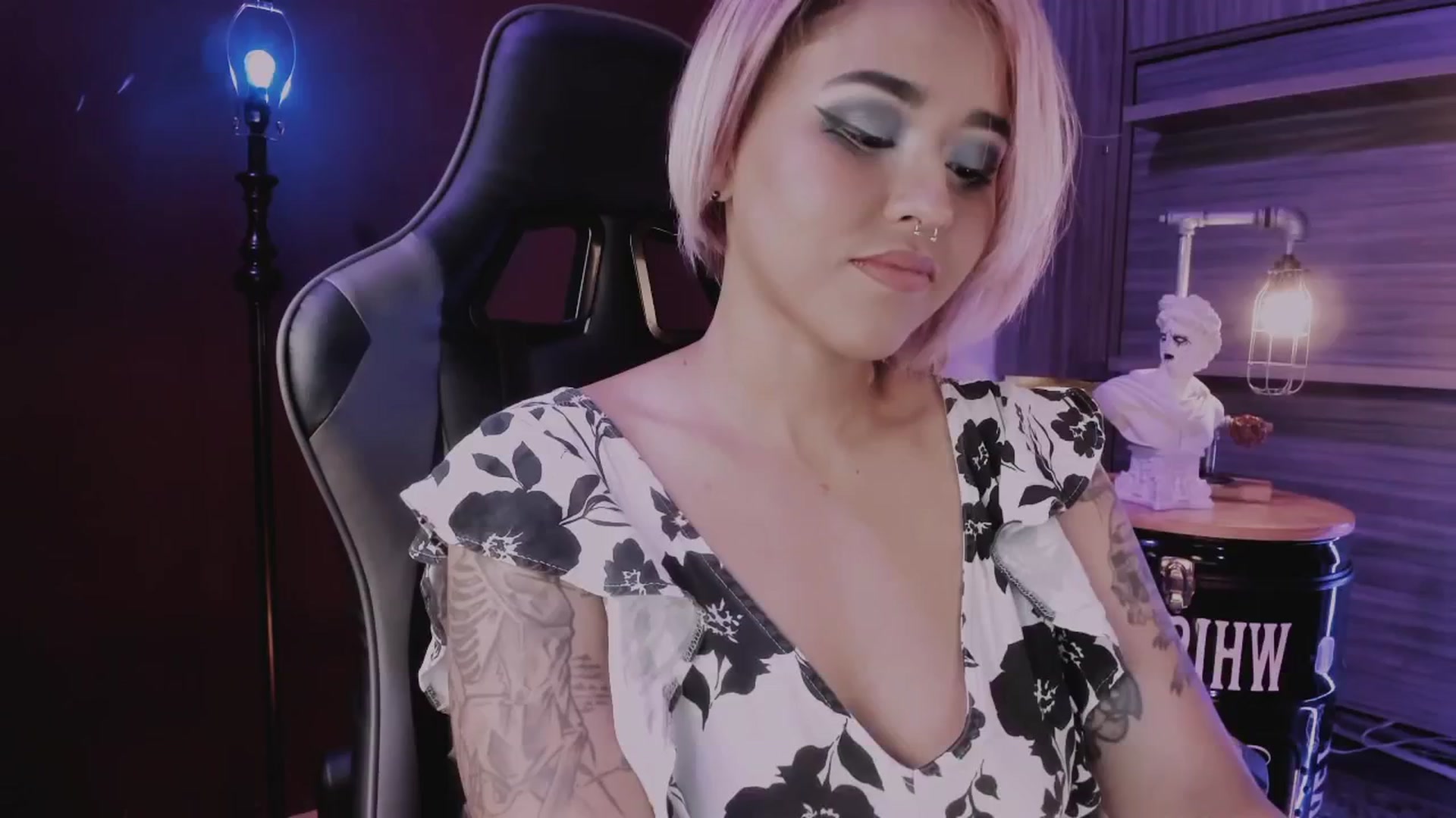 Gallery image thumbnail from AbraxxysRadio's myfreecams stream on, 03/05/2025, 23:33 image 12 of 20