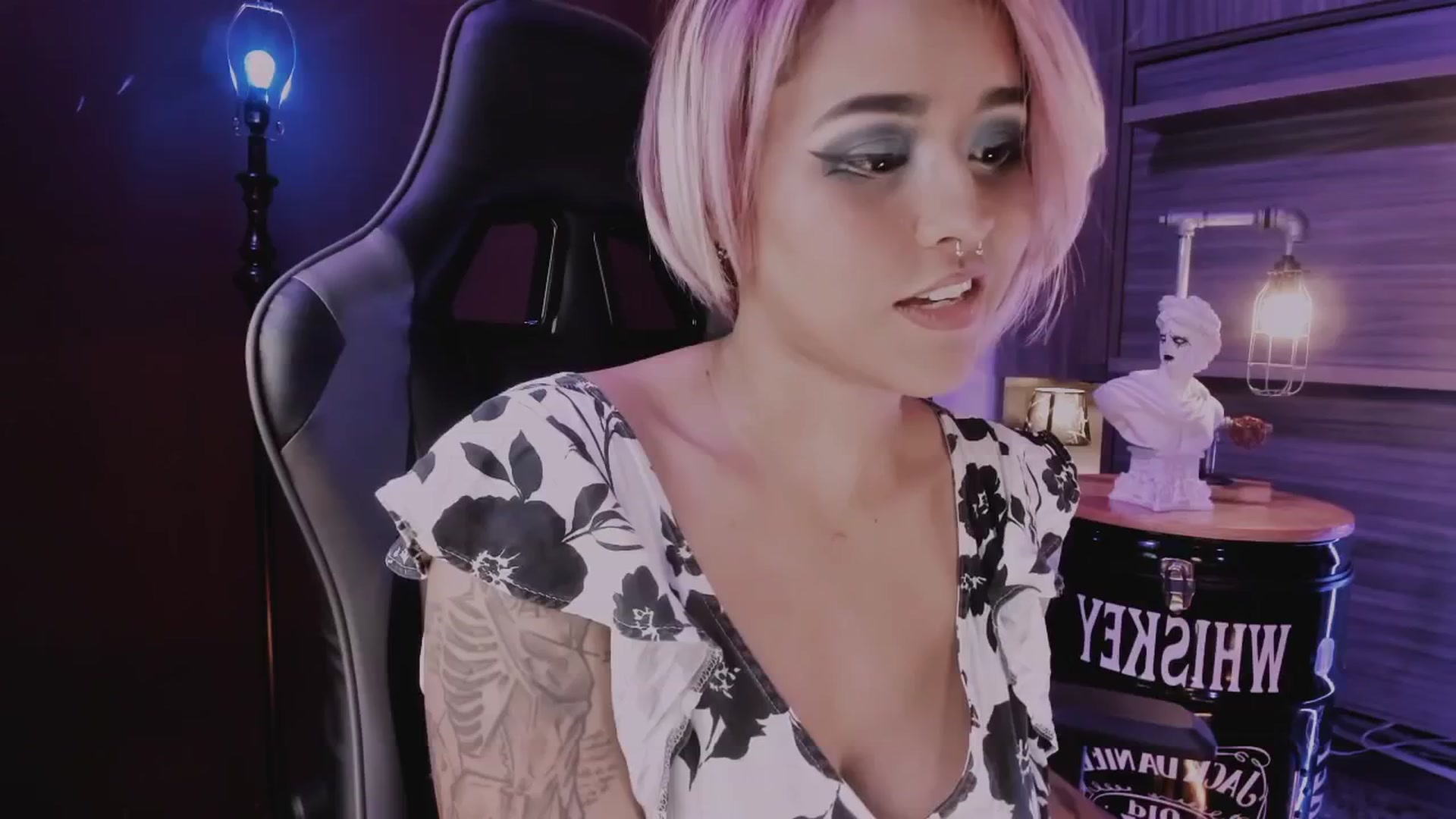 Gallery image thumbnail from AbraxxysRadio's myfreecams stream on, 03/05/2025, 23:33 image 15 of 20