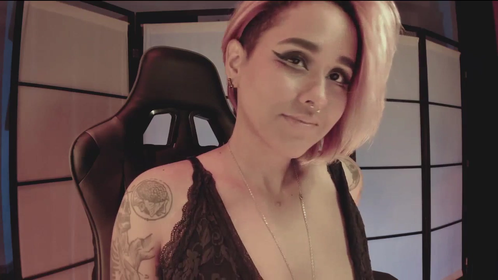 Gallery image thumbnail from AbraxxysRadio's myfreecams stream on, 03/26/2025, 01:56 image 18 of 20
