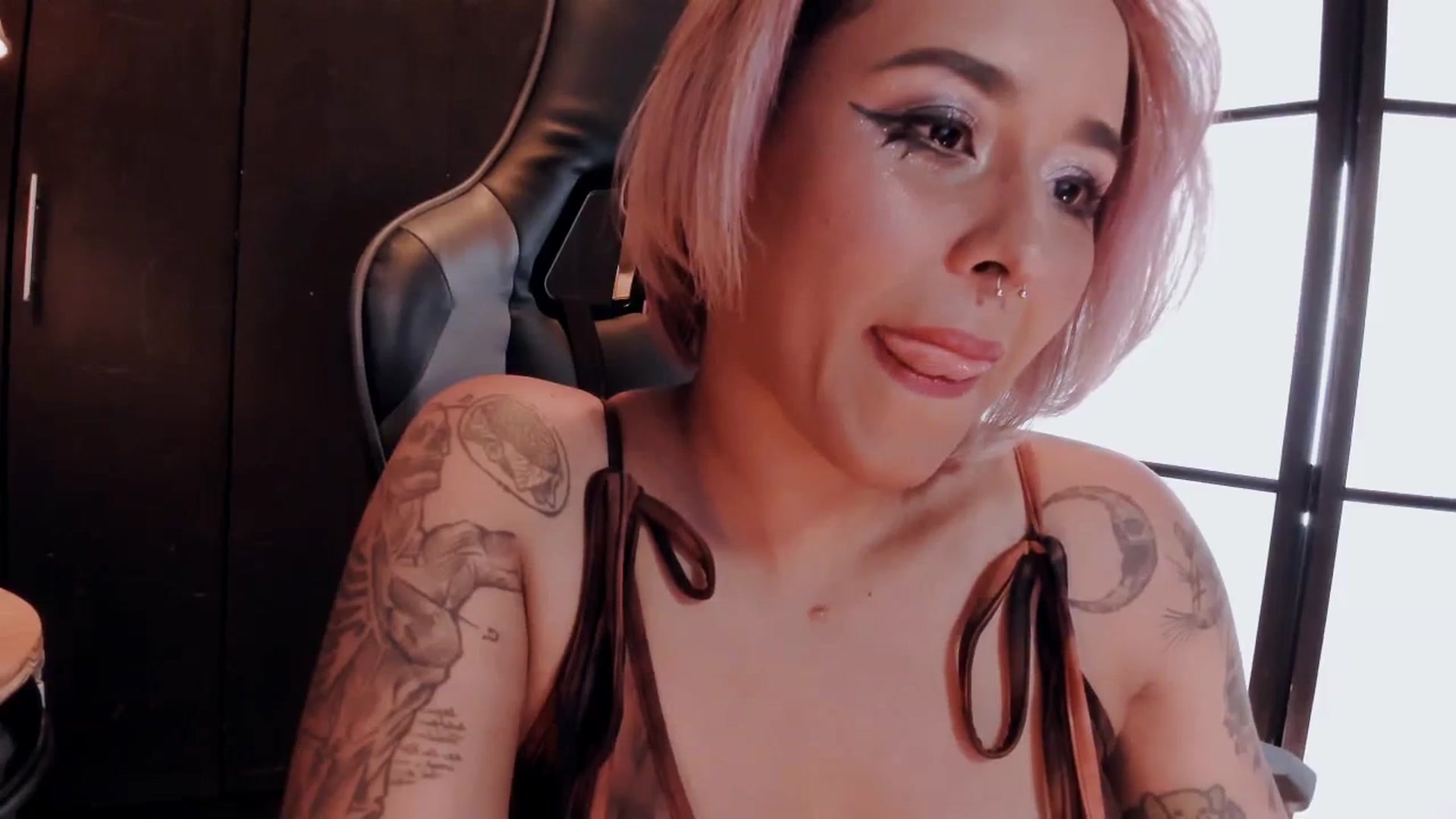 Gallery image thumbnail from AbraxxysRadio's myfreecams stream on, 03/27/2025, 01:14 image 6 of 20