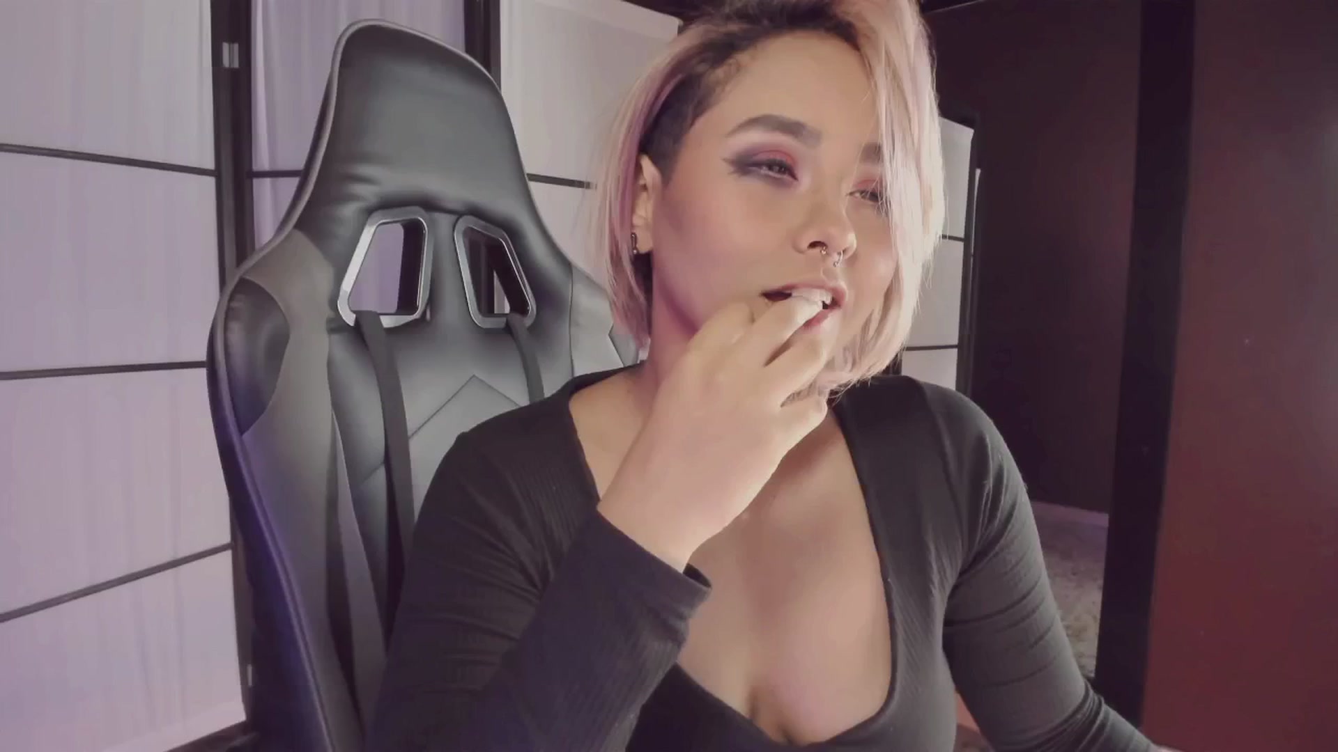 Gallery image thumbnail from AbraxxysRadio's myfreecams stream on, 04/01/2025, 01:47 image 9 of 20
