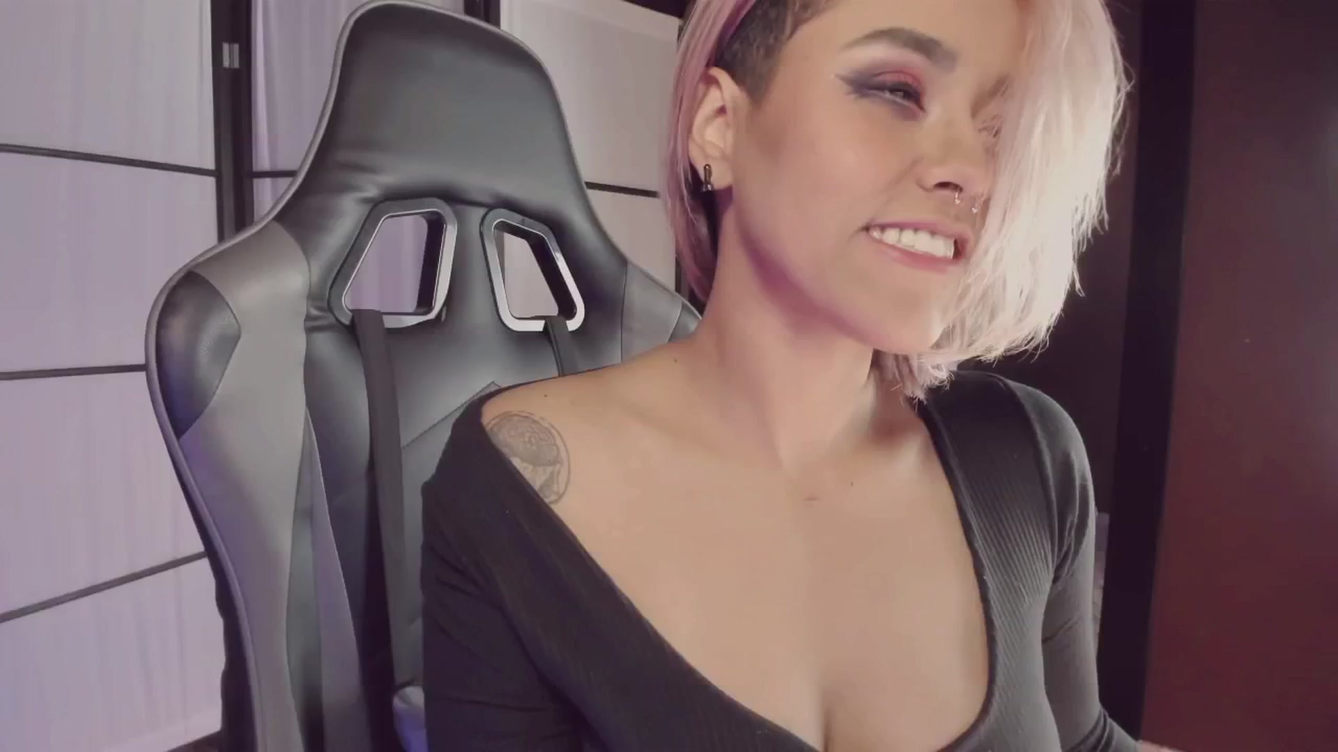 Gallery image thumbnail from AbraxxysRadio's myfreecams stream on, 04/01/2025, 01:47 image 7 of 20