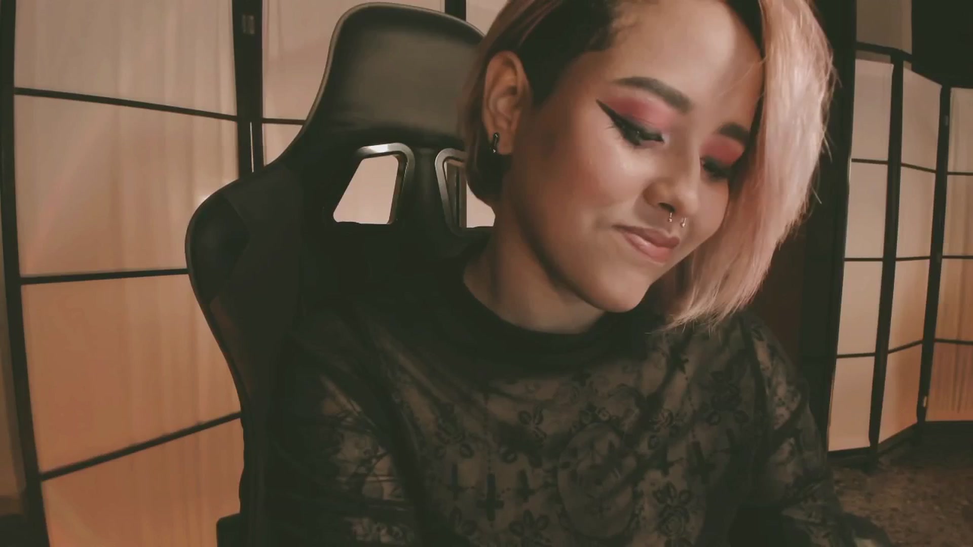 Gallery image thumbnail from AbraxxysRadio's myfreecams stream on, 04/02/2025, 23:57 image 20 of 20