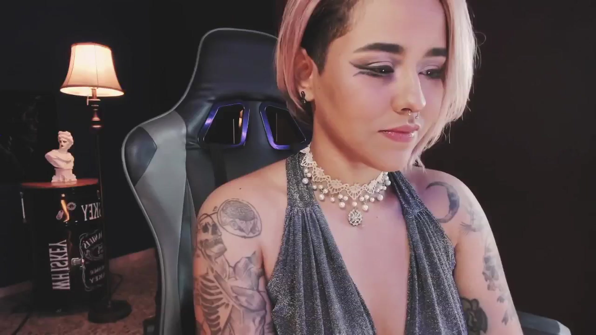 Gallery image thumbnail from AbraxxysRadio's myfreecams stream on, 04/04/2025, 24:22 image 12 of 20