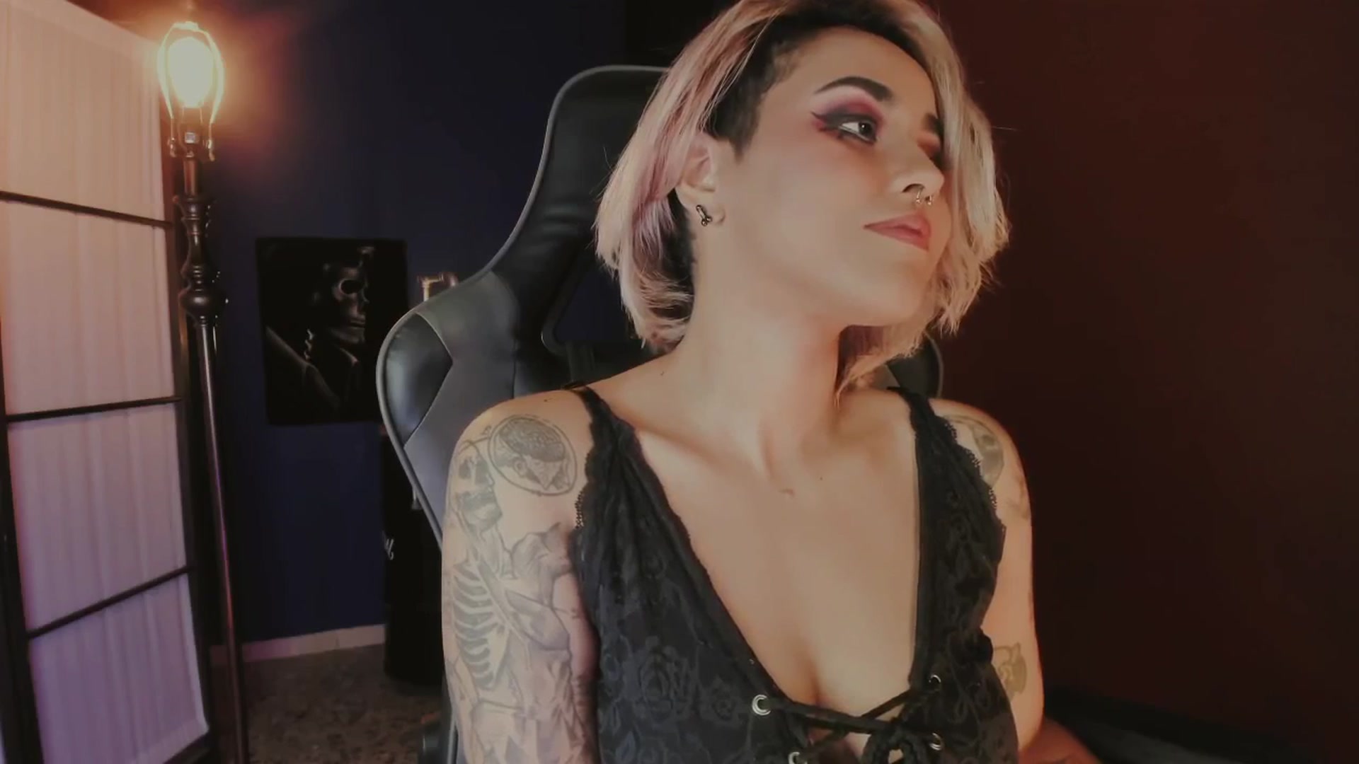 Gallery image thumbnail from AbraxxysRadio's myfreecams stream on, 04/17/2025, 23:50 image 3 of 20