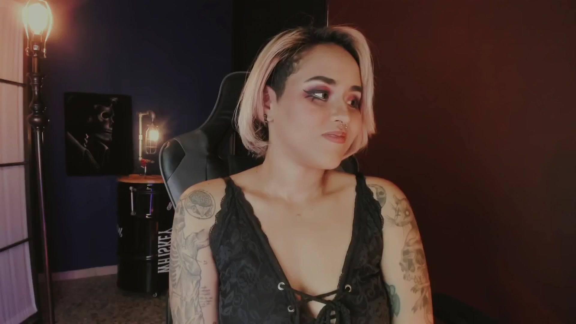Gallery image thumbnail from AbraxxysRadio's myfreecams stream on, 04/18/2025, 01:16 image 4 of 20