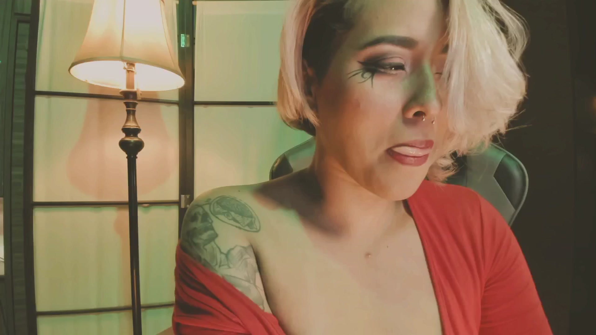 Gallery image thumbnail from AbraxxysRadio's myfreecams stream on, 04/23/2025, 24:43 image 7 of 20