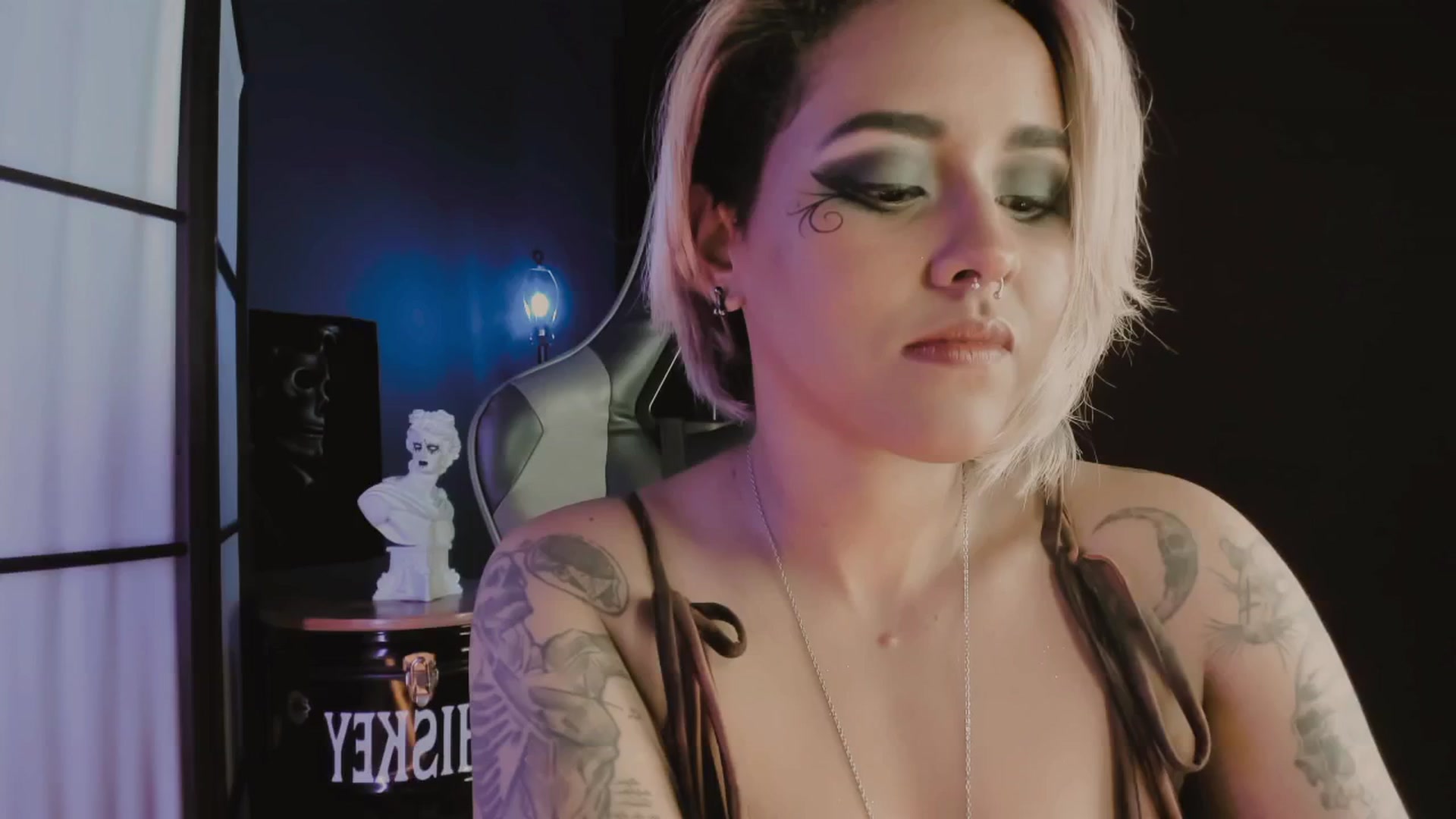 Gallery image thumbnail from AbraxxysRadio's myfreecams stream on, 05/02/2025, 02:46 image 1 of 20