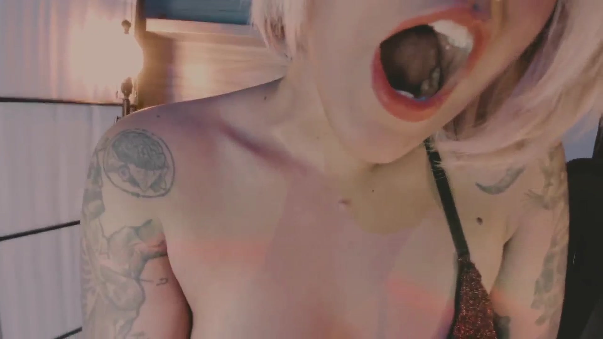 Gallery image thumbnail from AbraxxysRadio's myfreecams stream on, 05/03/2025, 01:30 image 15 of 20