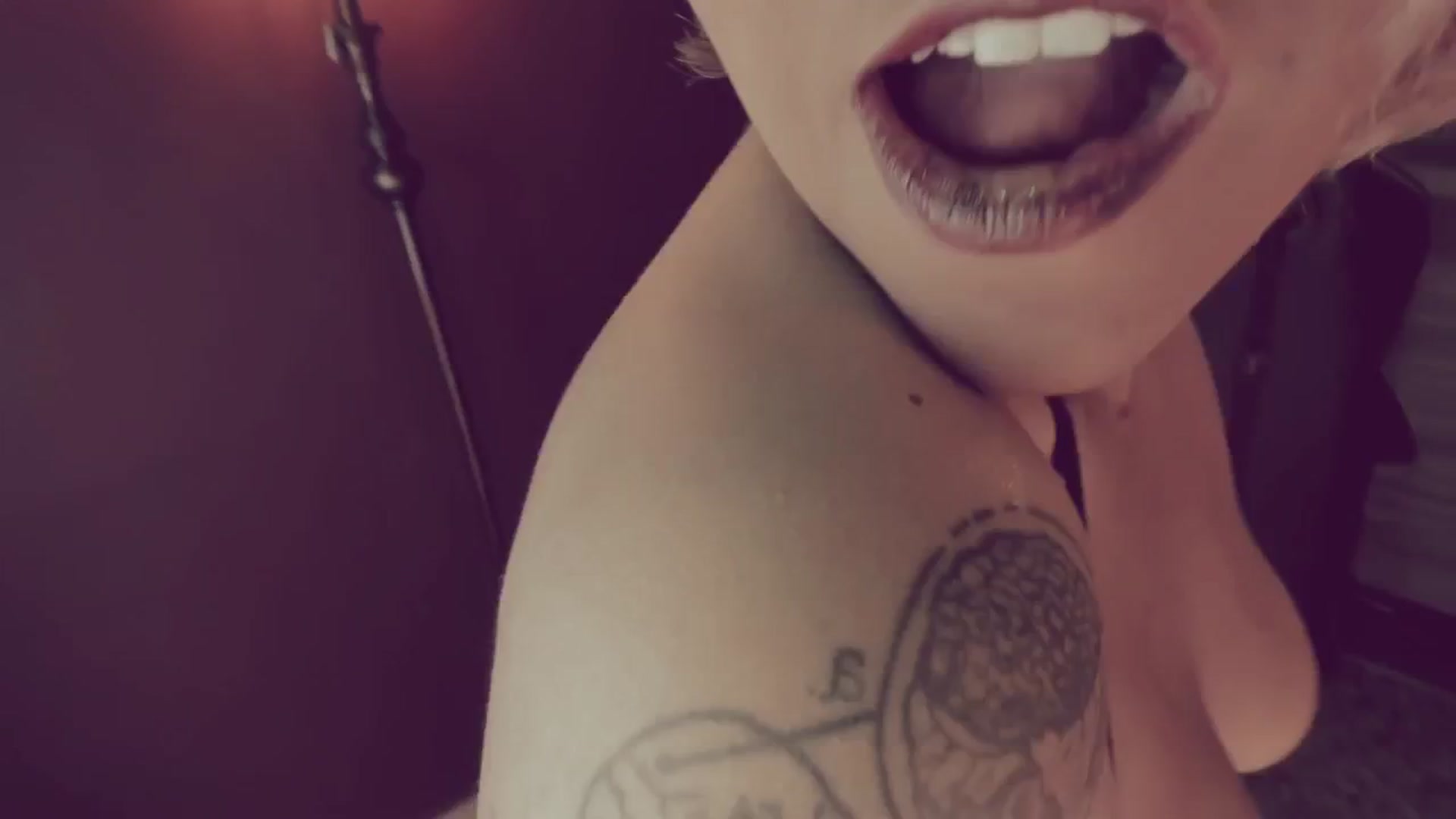 Gallery image thumbnail from AbraxxysRadio's myfreecams stream on, 05/09/2025, 02:29 image 10 of 20