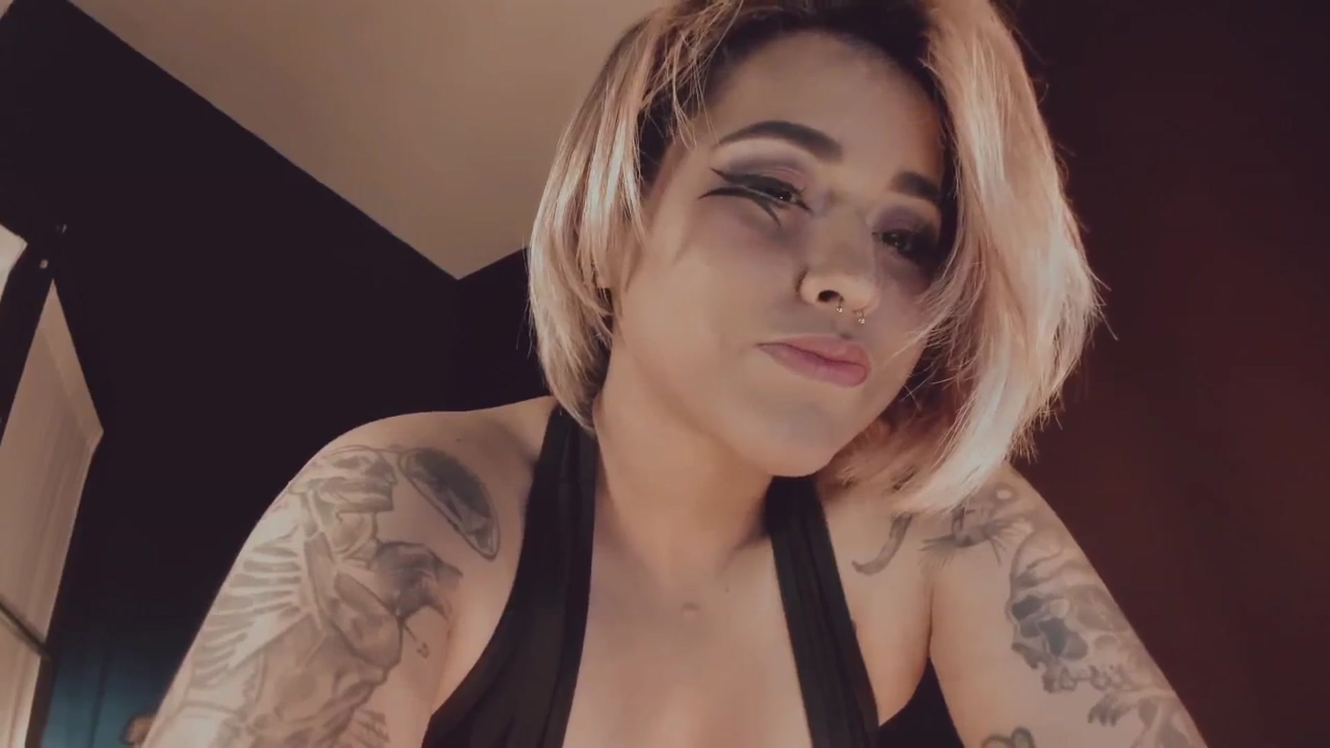 Gallery image thumbnail from AbraxxysRadio's myfreecams stream on, 05/14/2025, 01:08 image 14 of 20