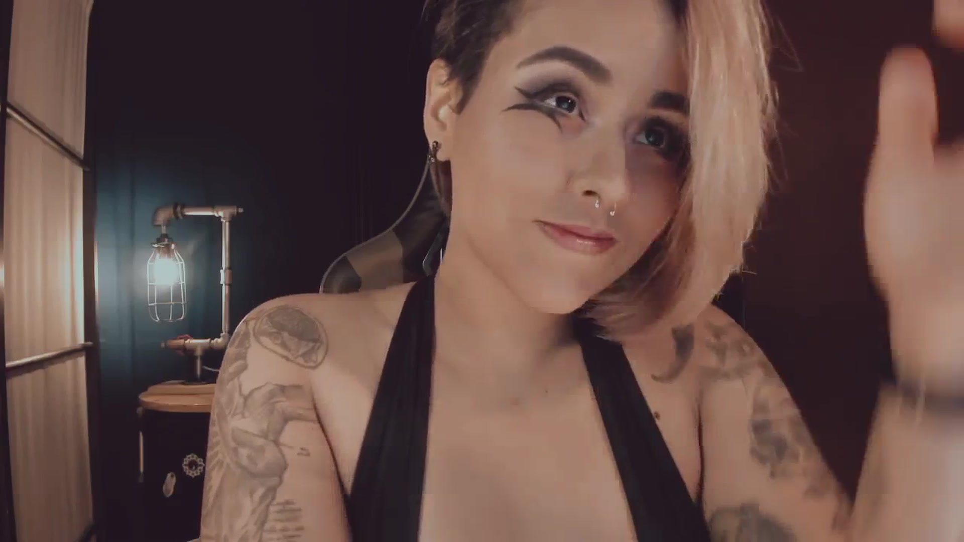 Gallery image thumbnail from AbraxxysRadio's myfreecams stream on, 05/14/2025, 01:08 image 17 of 20