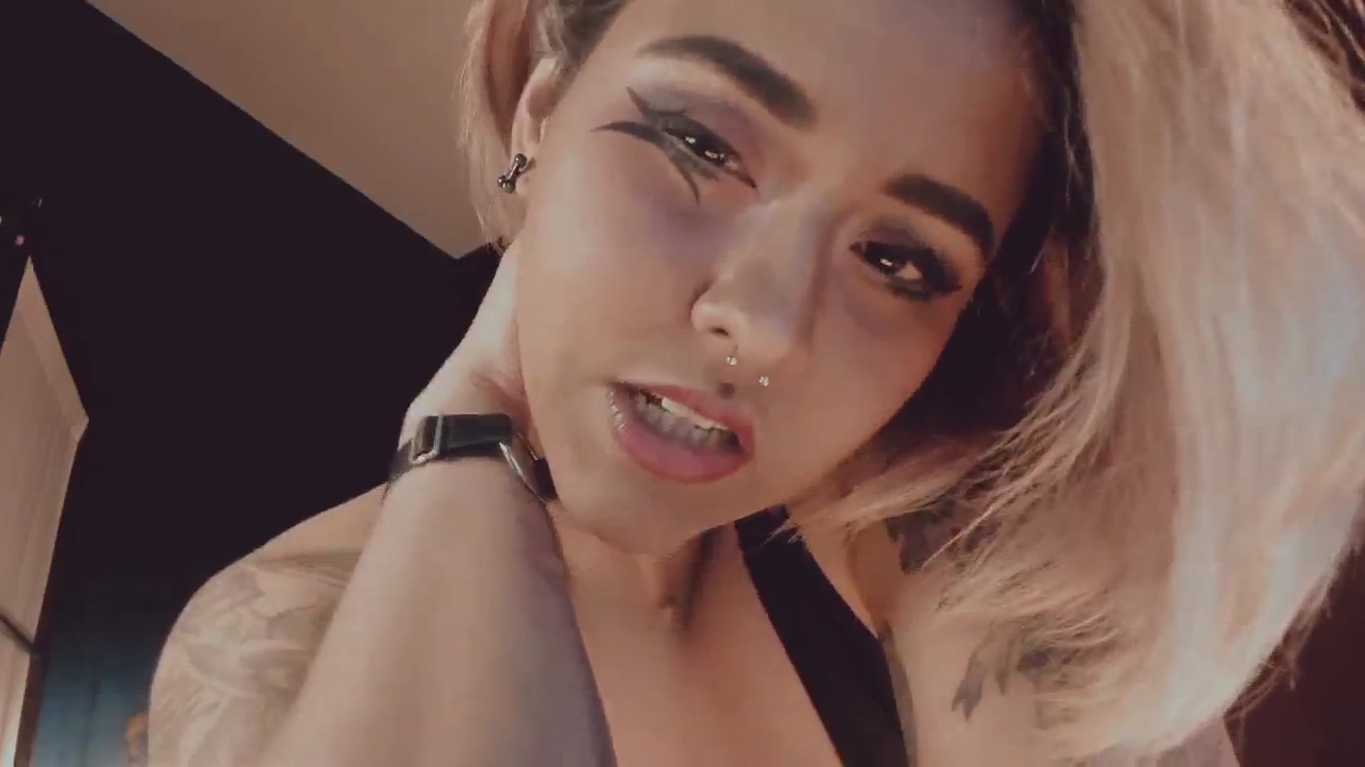 Gallery image thumbnail from AbraxxysRadio's myfreecams stream on, 05/14/2025, 01:08 image 12 of 20