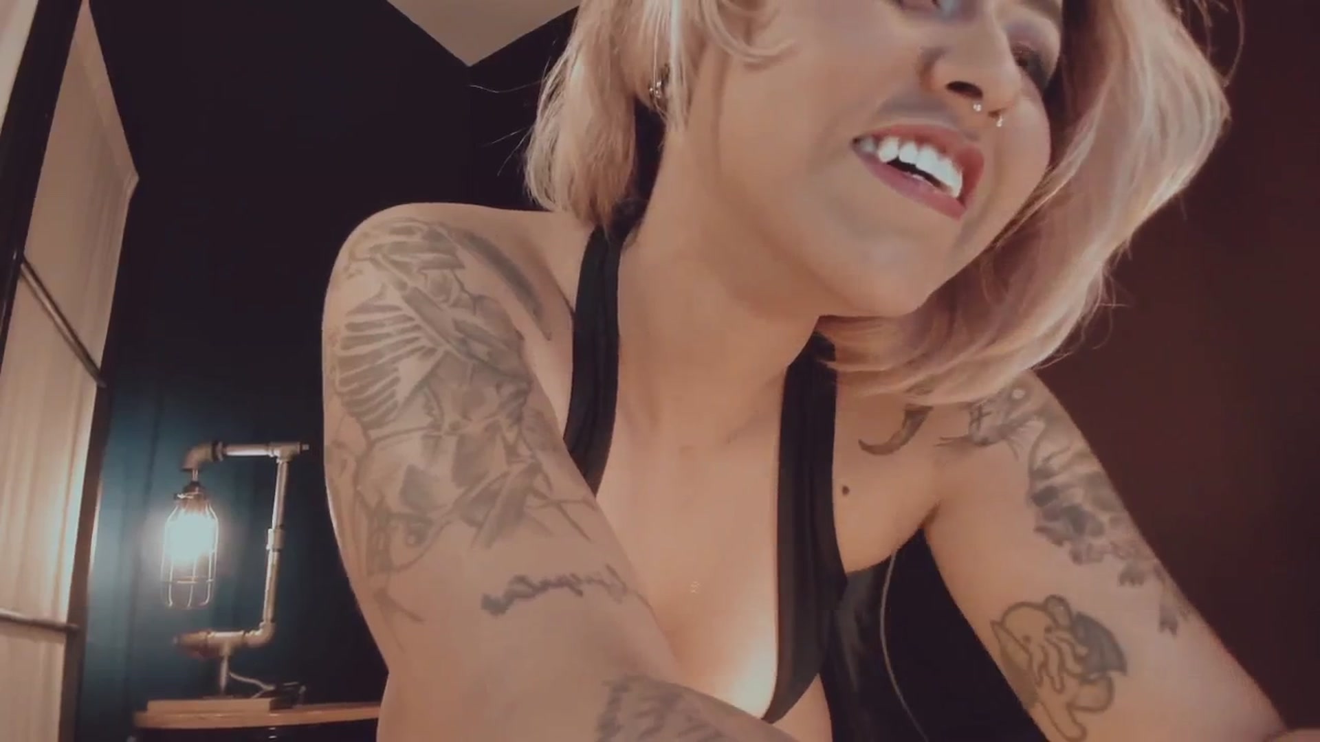 Gallery image thumbnail from AbraxxysRadio's myfreecams stream on, 05/14/2025, 01:08 image 10 of 20
