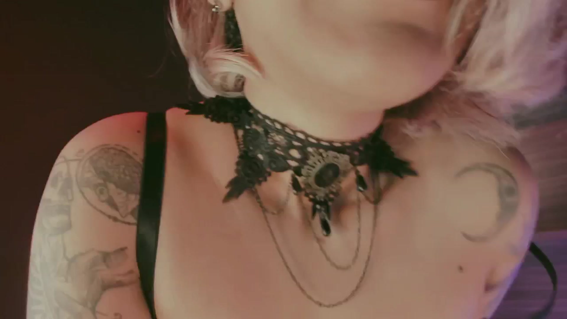Gallery image thumbnail from AbraxxysRadio's myfreecams stream on, 05/20/2025, 02:20 image 13 of 20
