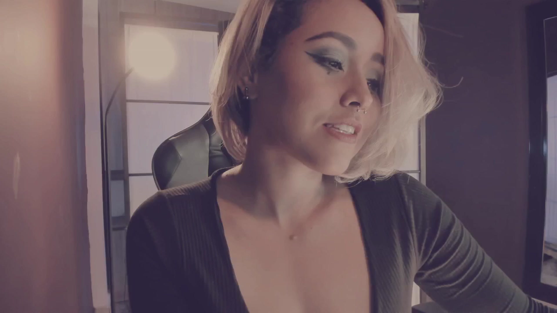 Gallery image thumbnail from AbraxxysRadio's myfreecams stream on, 05/22/2025, 02:38 image 4 of 20