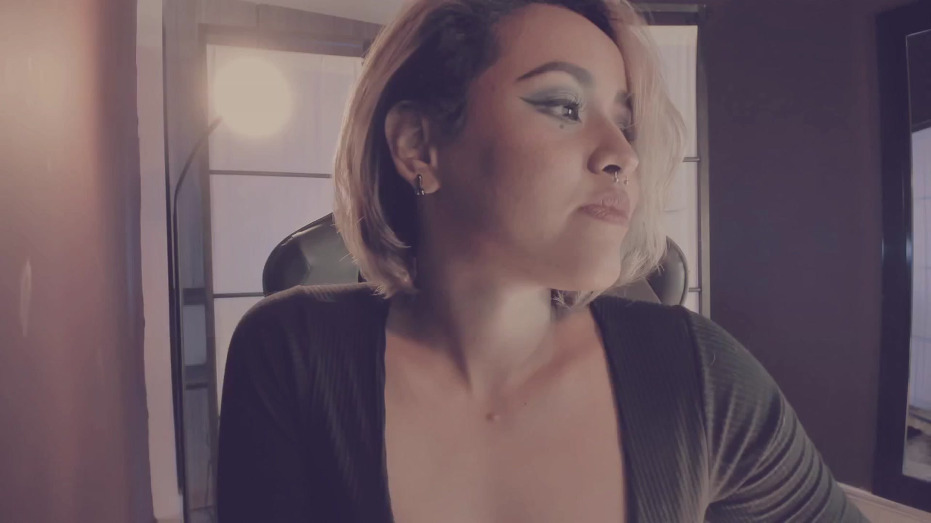Gallery image thumbnail from AbraxxysRadio's myfreecams stream on, 05/22/2025, 02:38 image 1 of 20