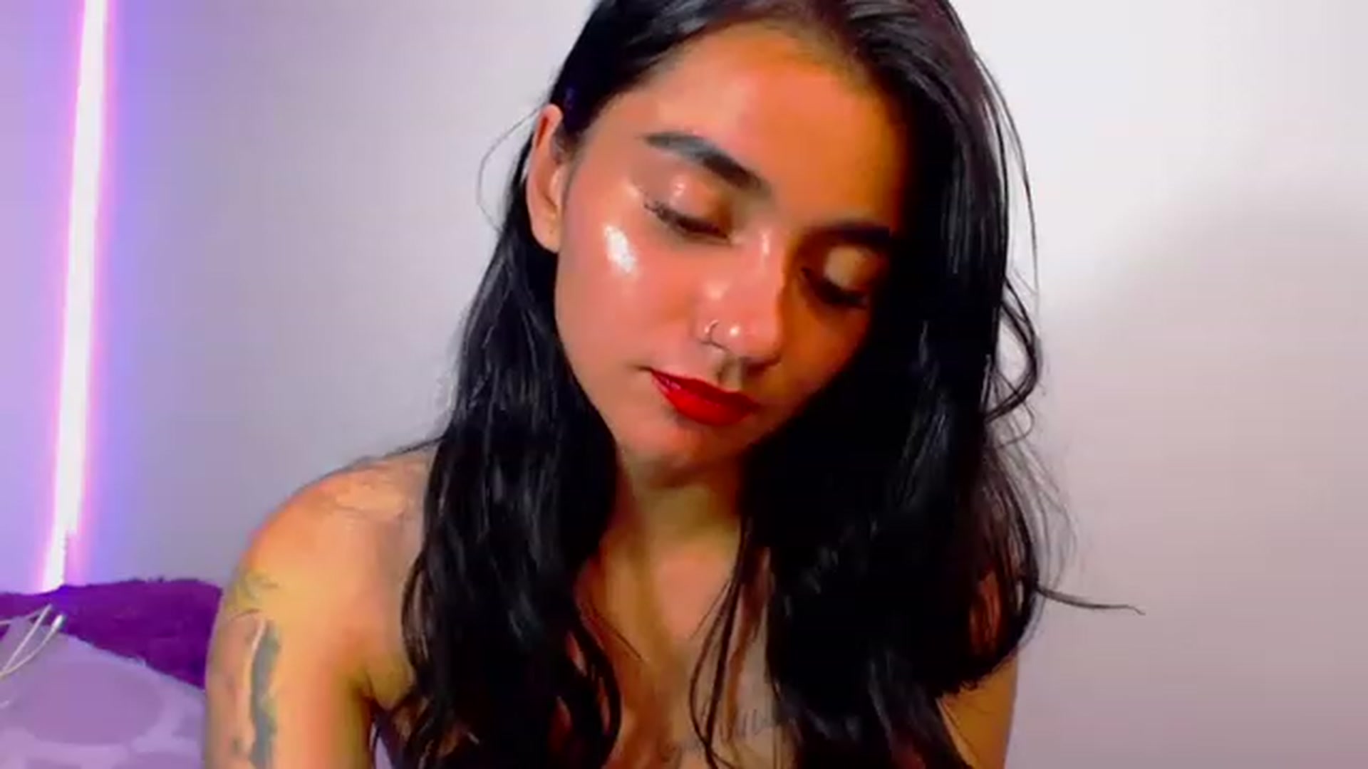 Gallery image thumbnail from Abril_sum's myfreecams stream on, 03/27/2023, 23:47 image 10 of 20