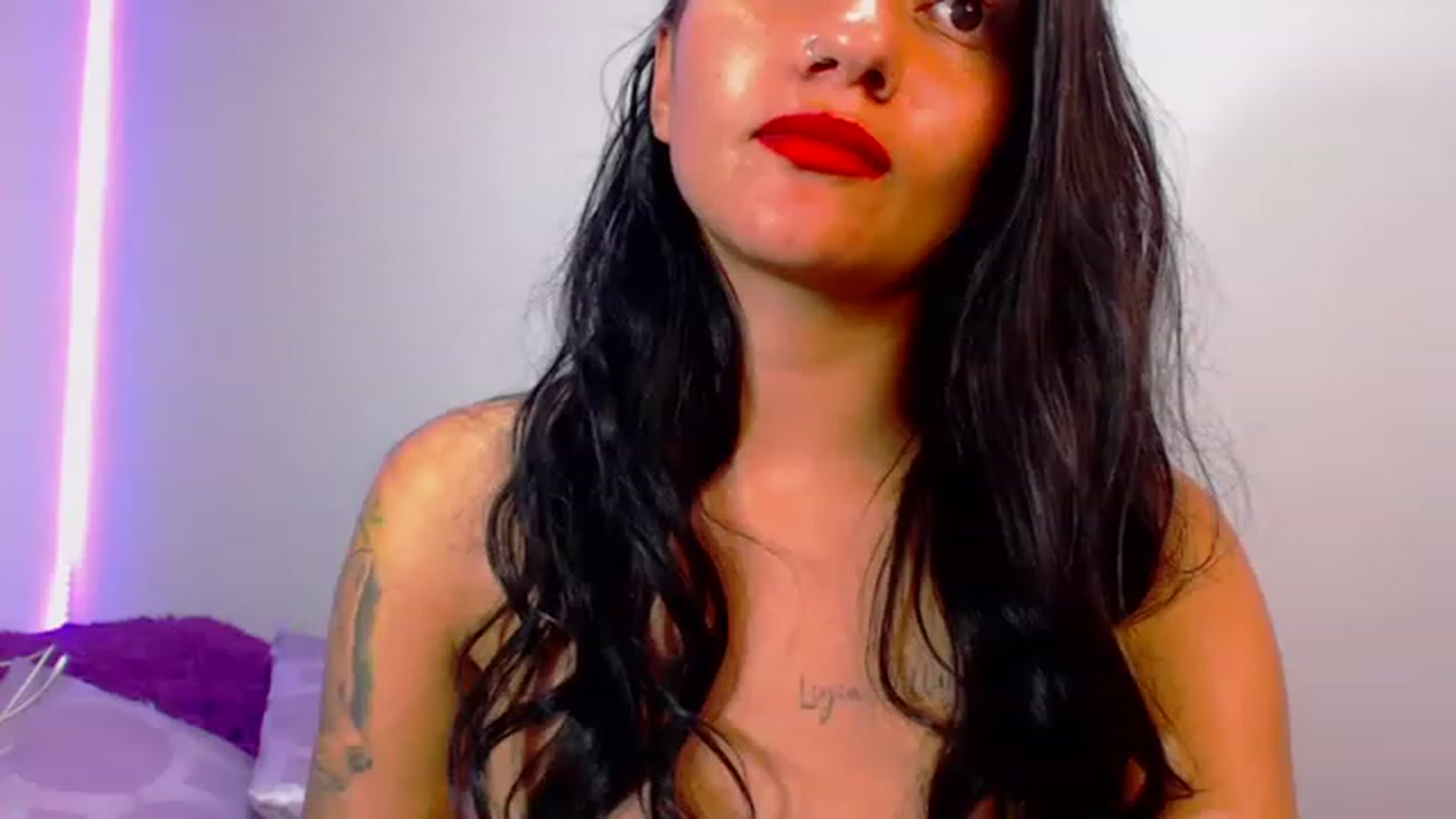 Gallery image thumbnail from Abril_sum's myfreecams stream on, 03/27/2023, 23:47 image 11 of 20