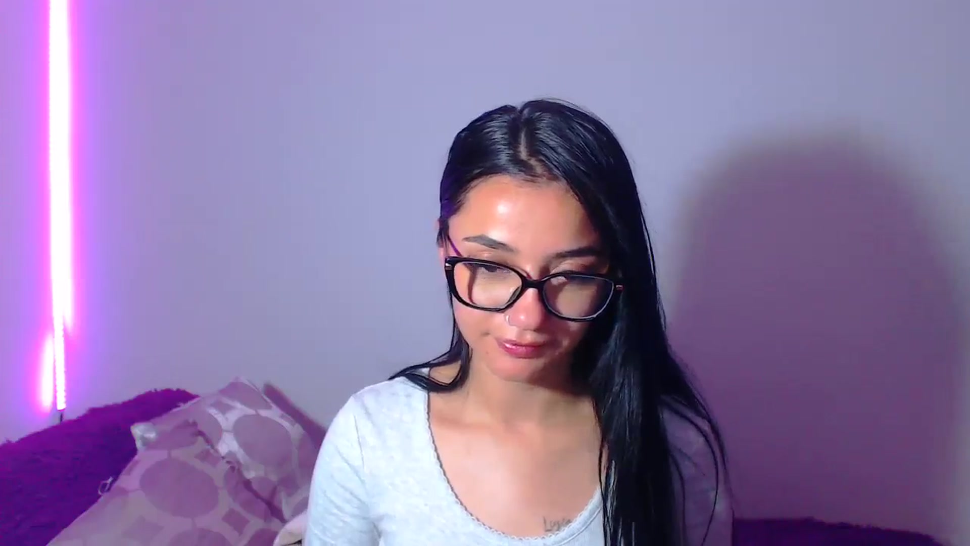 Gallery image thumbnail from Abril_sum's myfreecams stream on, 02/12/2026, 08:41 image 19 of 20