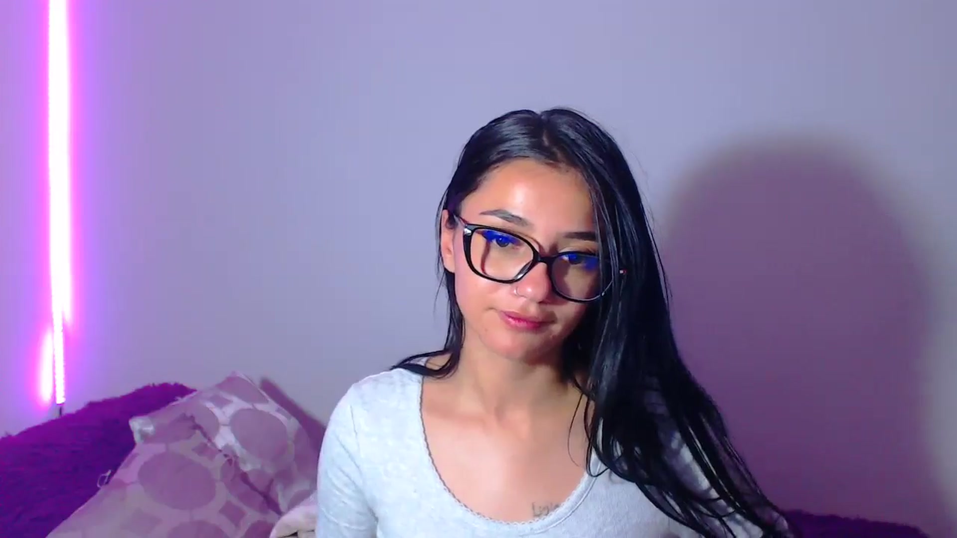 Gallery image thumbnail from Abril_sum's myfreecams stream on, 02/12/2026, 08:41 image 18 of 20