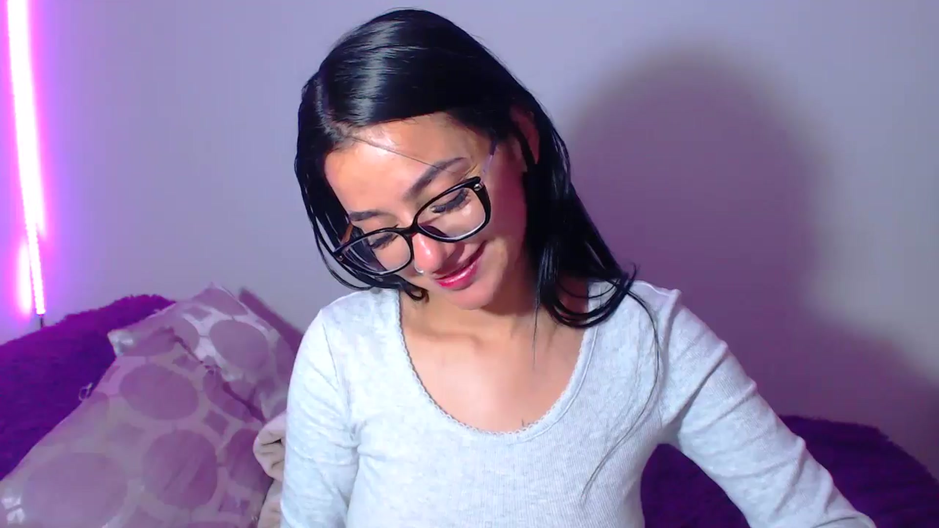 Gallery image thumbnail from Abril_sum's myfreecams stream on, 02/12/2026, 08:41 image 11 of 20