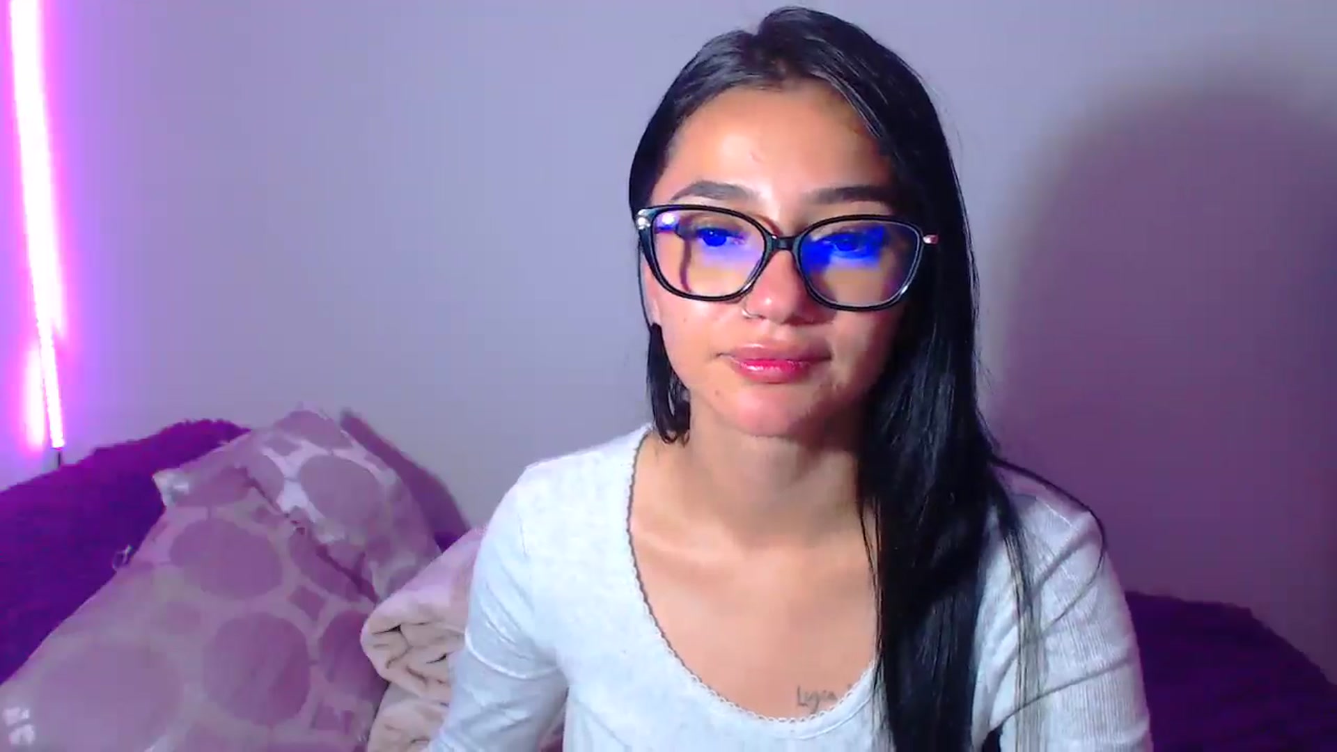 Gallery image thumbnail from Abril_sum's myfreecams stream on, 02/12/2026, 08:41 image 5 of 20