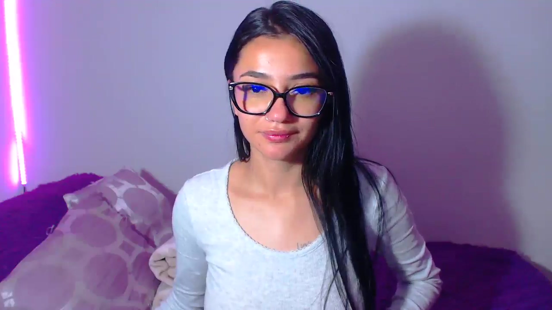 Gallery image thumbnail from Abril_sum's myfreecams stream on, 02/12/2026, 08:41 image 6 of 20
