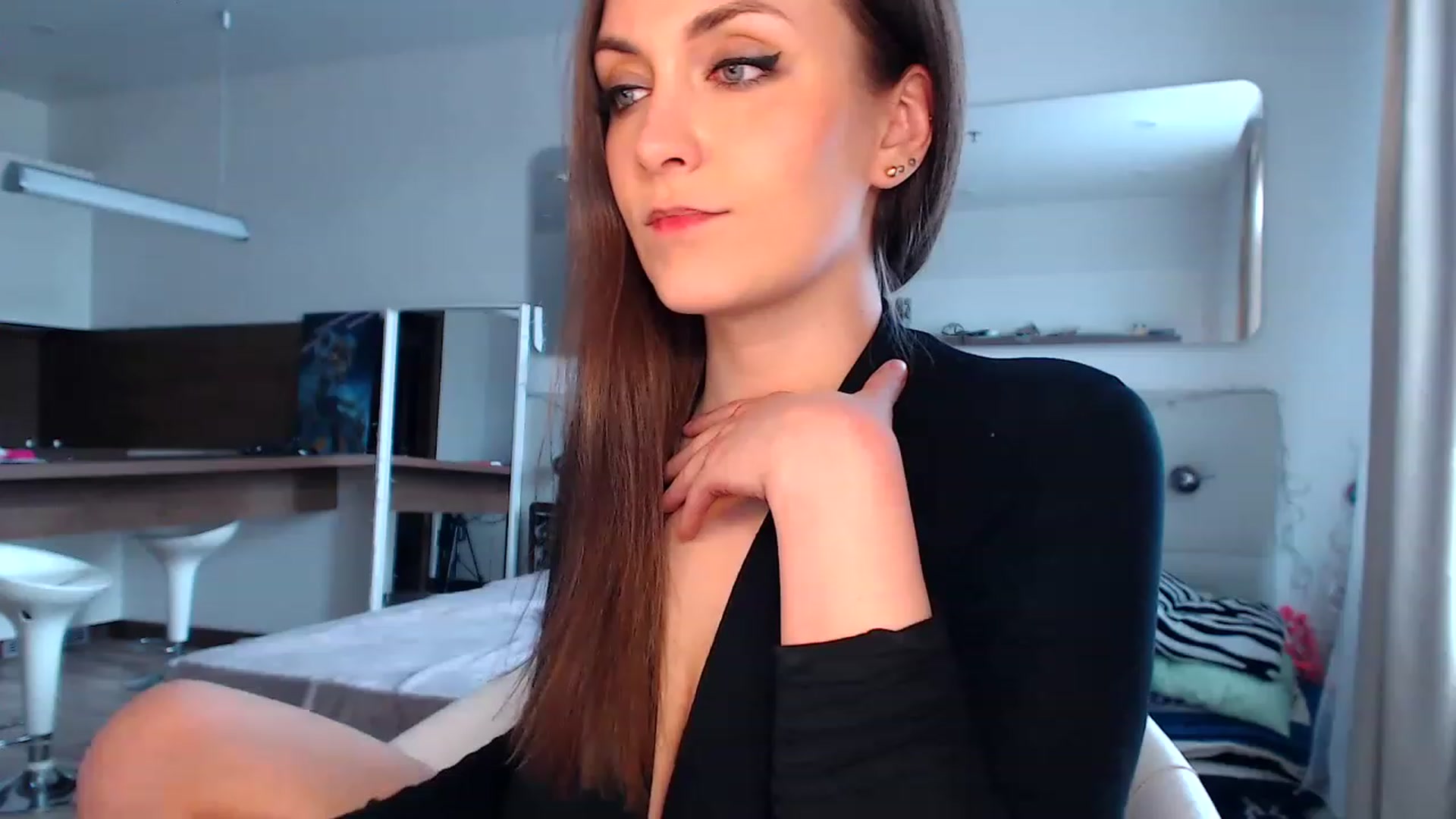 Gallery image thumbnail from Aby_Frost's myfreecams stream on, 04/30/2023, 12:20 image 3 of 20