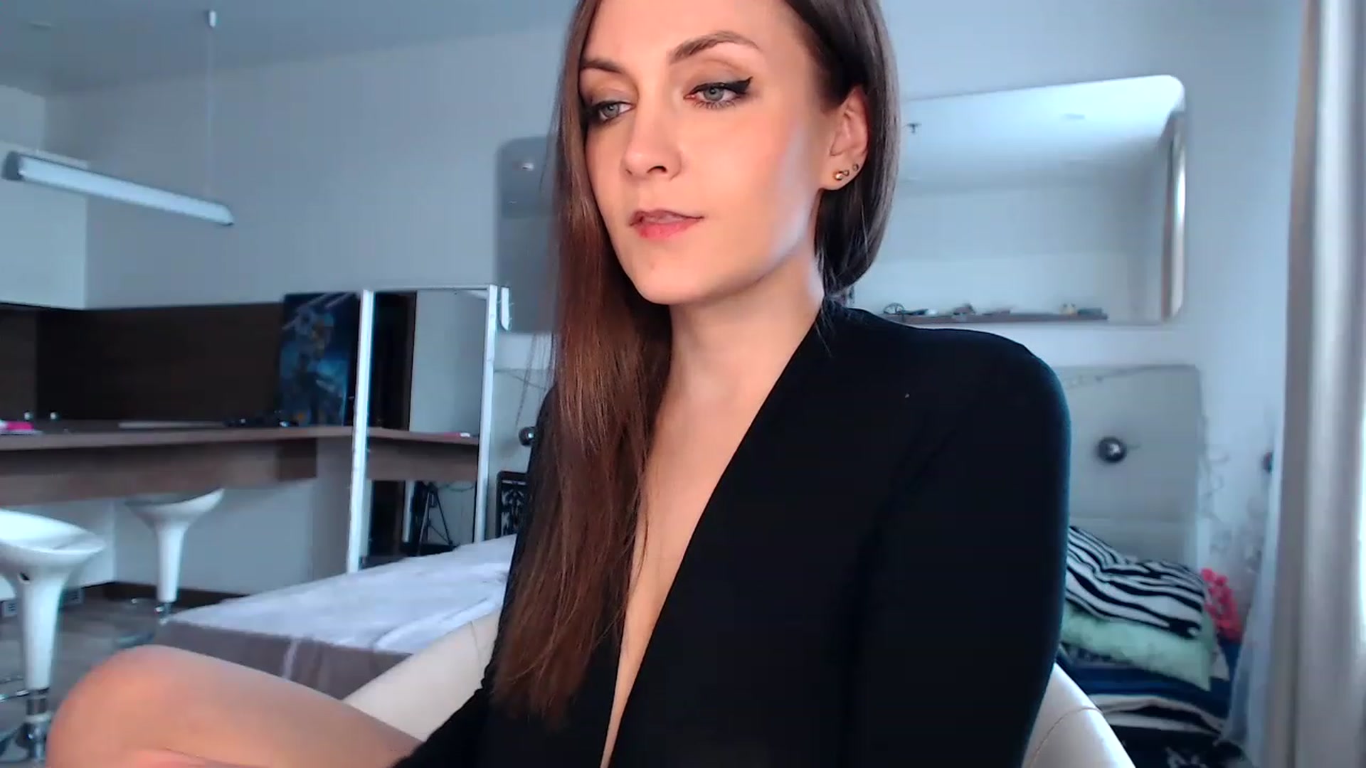 Gallery image thumbnail from Aby_Frost's myfreecams stream on, 04/30/2023, 12:20 image 5 of 20