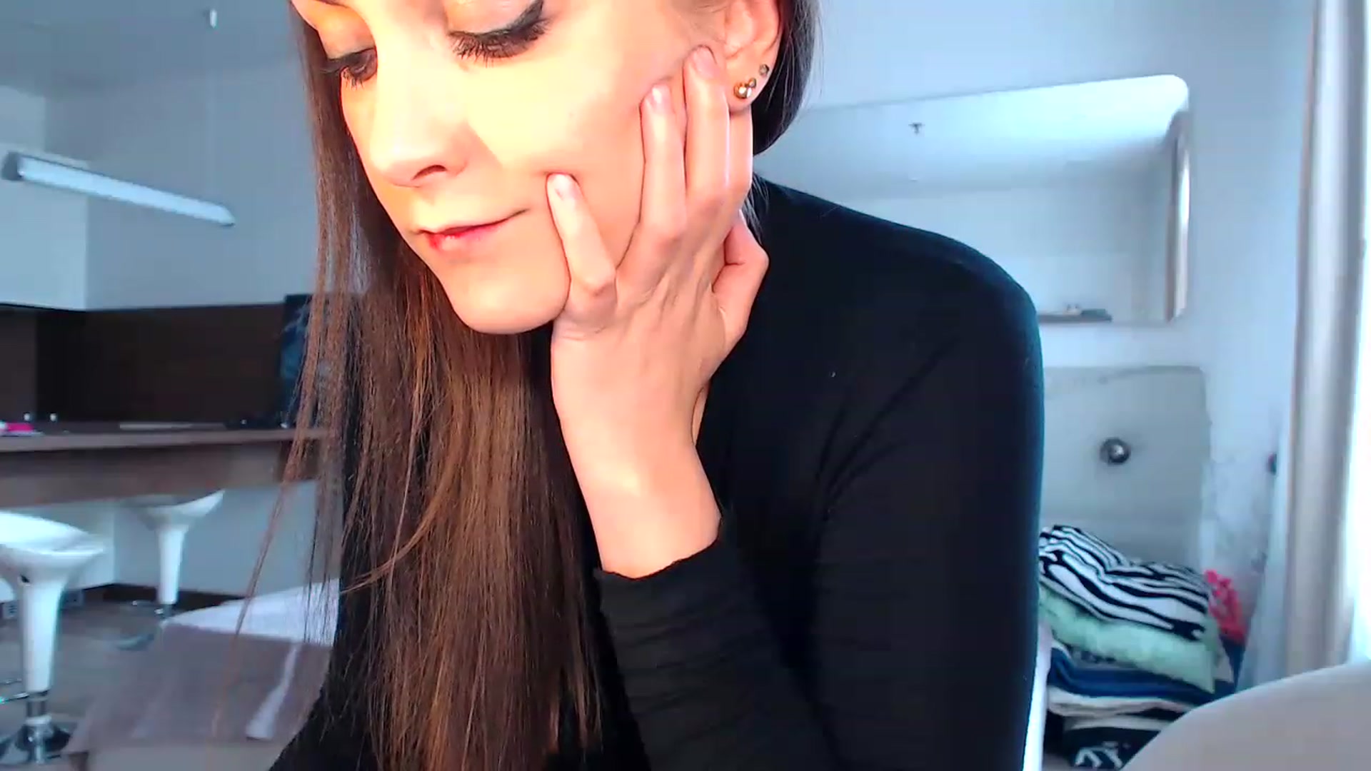 Gallery image thumbnail from Aby_Frost's myfreecams stream on, 04/30/2023, 12:20 image 18 of 20