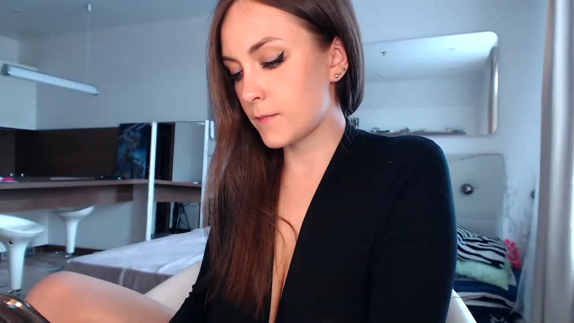 Gallery image thumbnail from Aby_Frost's myfreecams stream on, 04/30/2023, 12:20 image 6 of 20