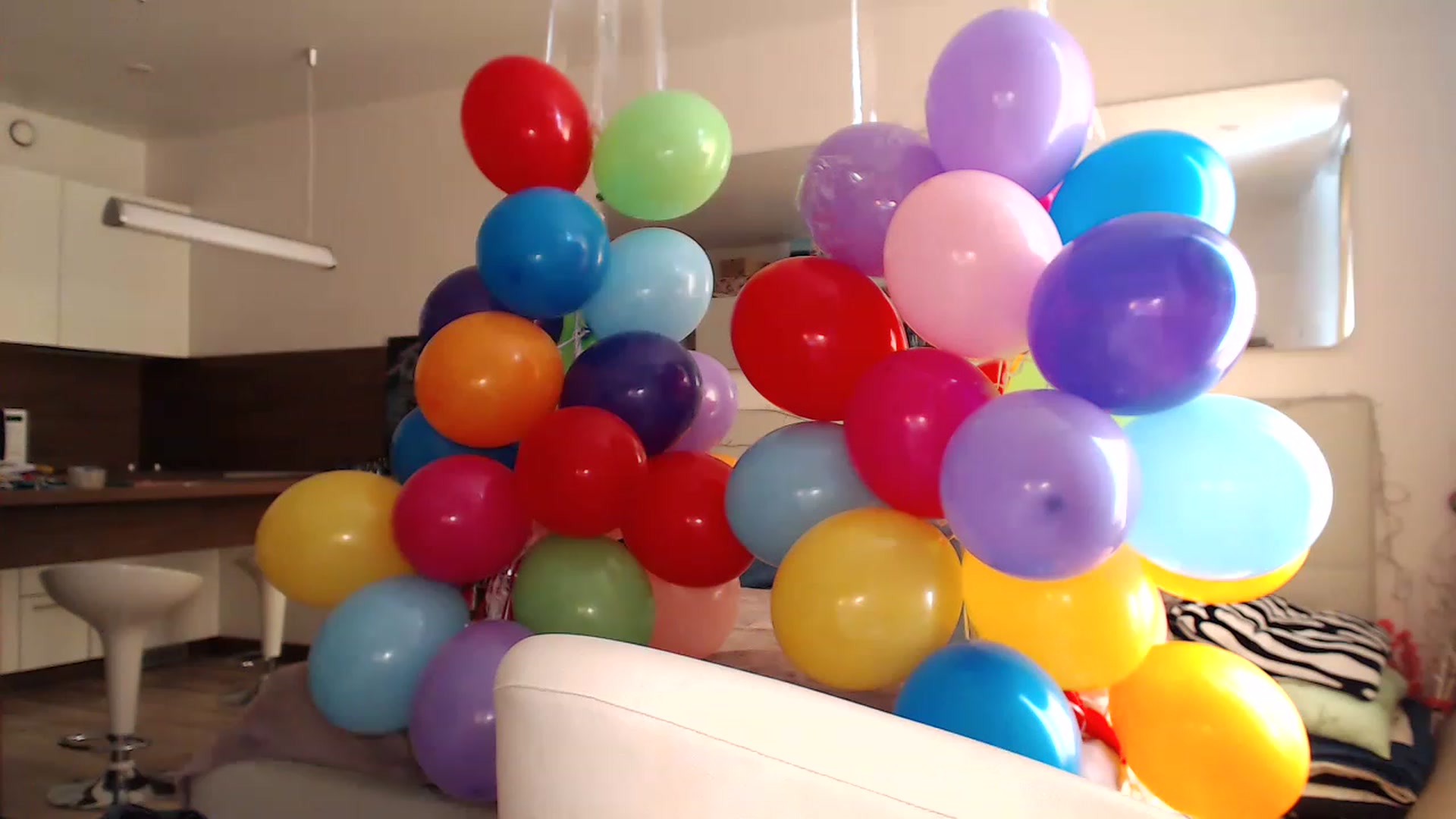 Gallery image thumbnail from Aby_Frost's myfreecams stream on, 05/28/2023, 12:39 image 17 of 20